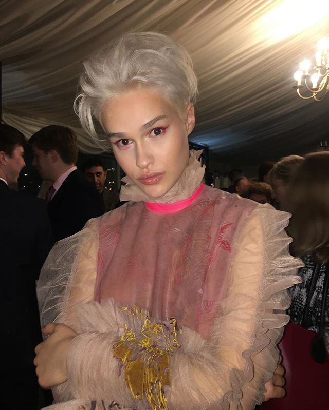 How AMAZING does @ellajoyn_t look in my outfit at last nights Houses of Parliament event 😍💕💘 #GFW #GFW19 #wearegraduatefashion #GFWxHOP #fashion #print