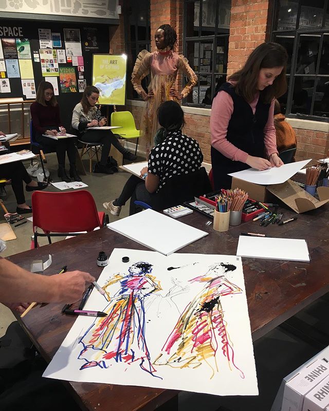 Lovely life drawing class from Friday evening with @franloiacono and the amazing @jesikajuly modelling my garments 💕💘✨ How lovely is this drawing by Christopher Norris!!! 😍
-
-
#fashion #gfw #gfw25 #gfw18 #textiles #vogue #print #screenprinting #flocking #devore #womenswear #abstract #art #lifedrawing #cassarts