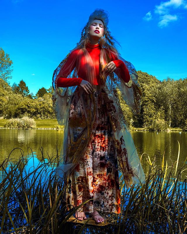 ‘My Heart Belongs To The Highlands’ exclusive for @lucysmagazine
Photographer: @magicowenphotography
Stylist: @stylistsfw
Model: @hanaschlesinger @fivetwentymgt
MUA: @gypsylady
Hair: @victoriapickup
#lucysmagazine #fashion #stylist #editorial #uk #designer #fashiondesign #shoot