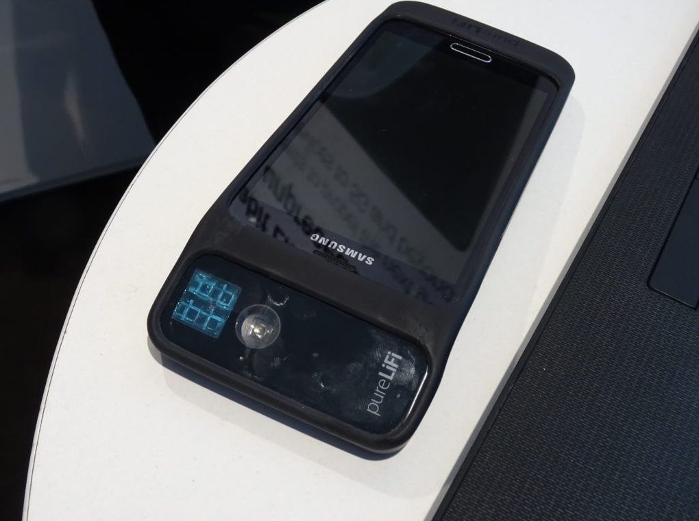 Oppo Mobile Telecommunications filed a design patent for a smartphone with Li-Fi components