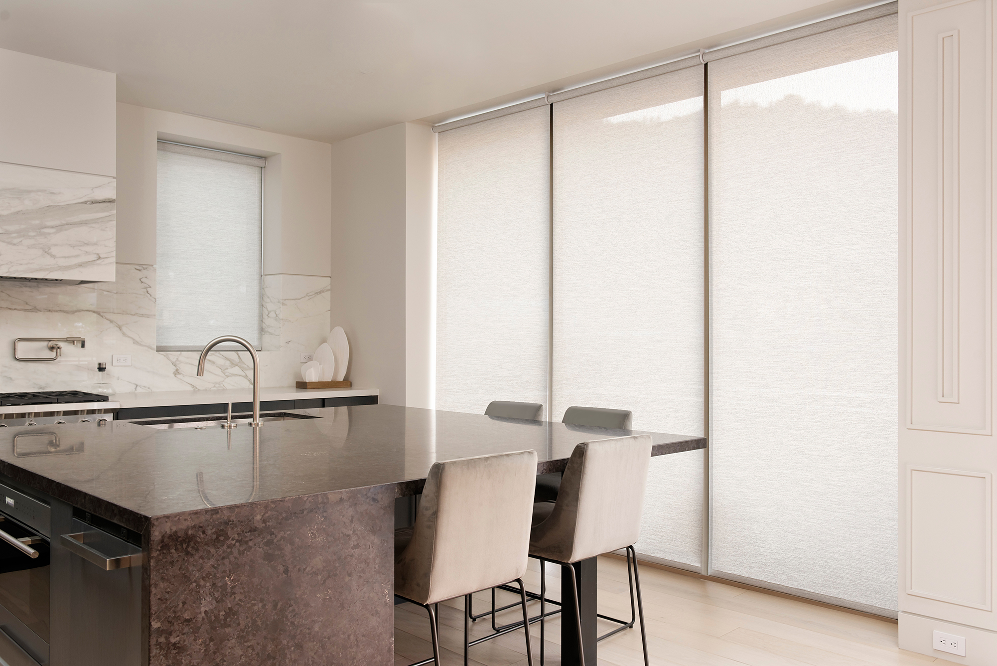 Motorized Shades | D Series White