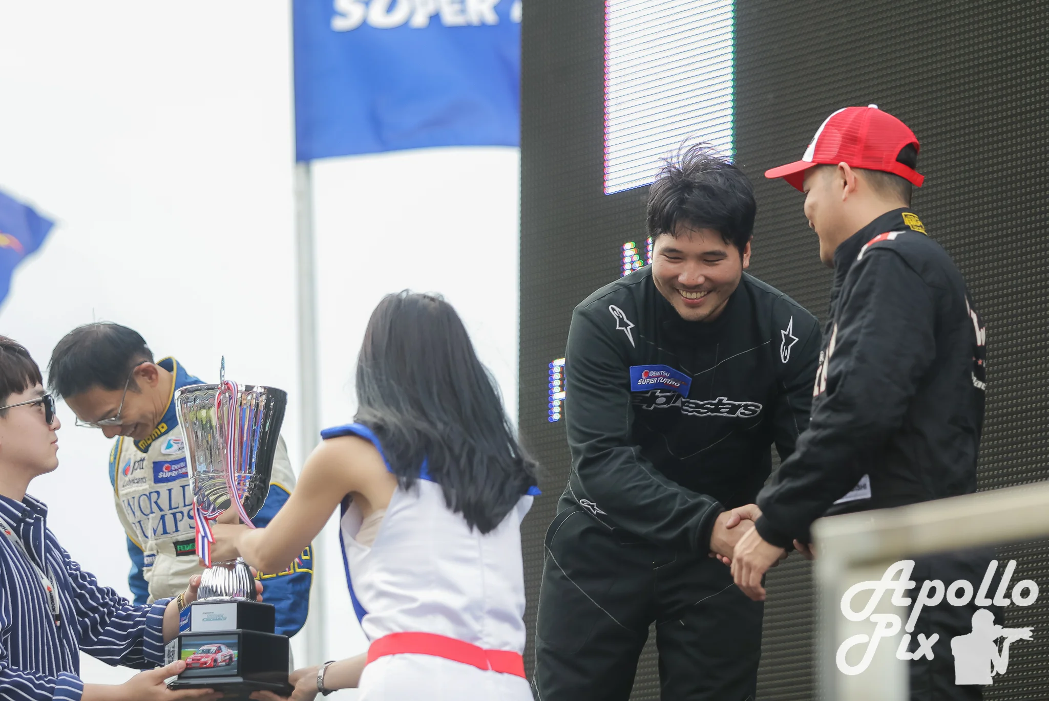 บรรยากาศรับรางวัลbig (17).jpg