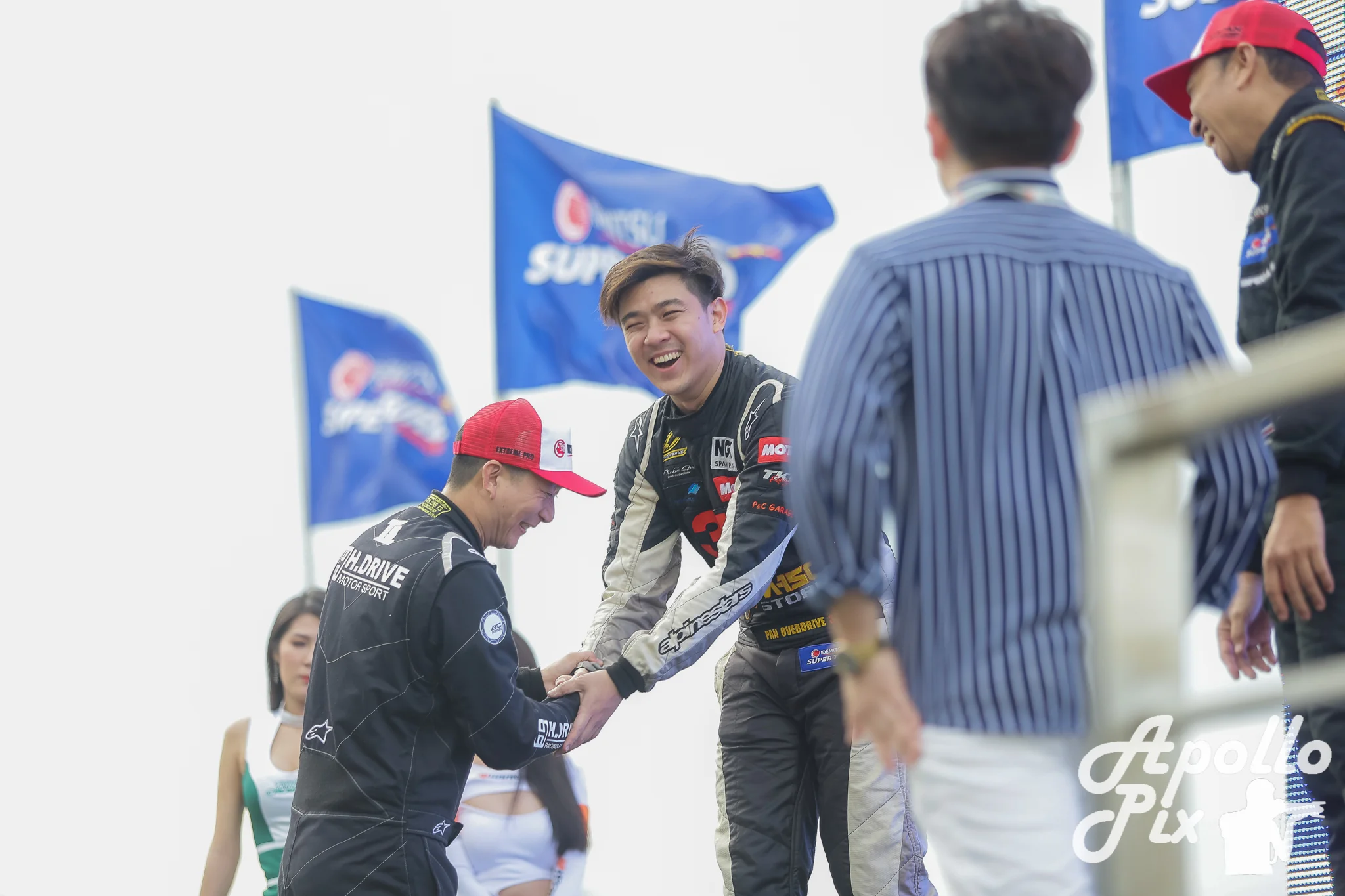 บรรยากาศรับรางวัลbig (22).jpg
