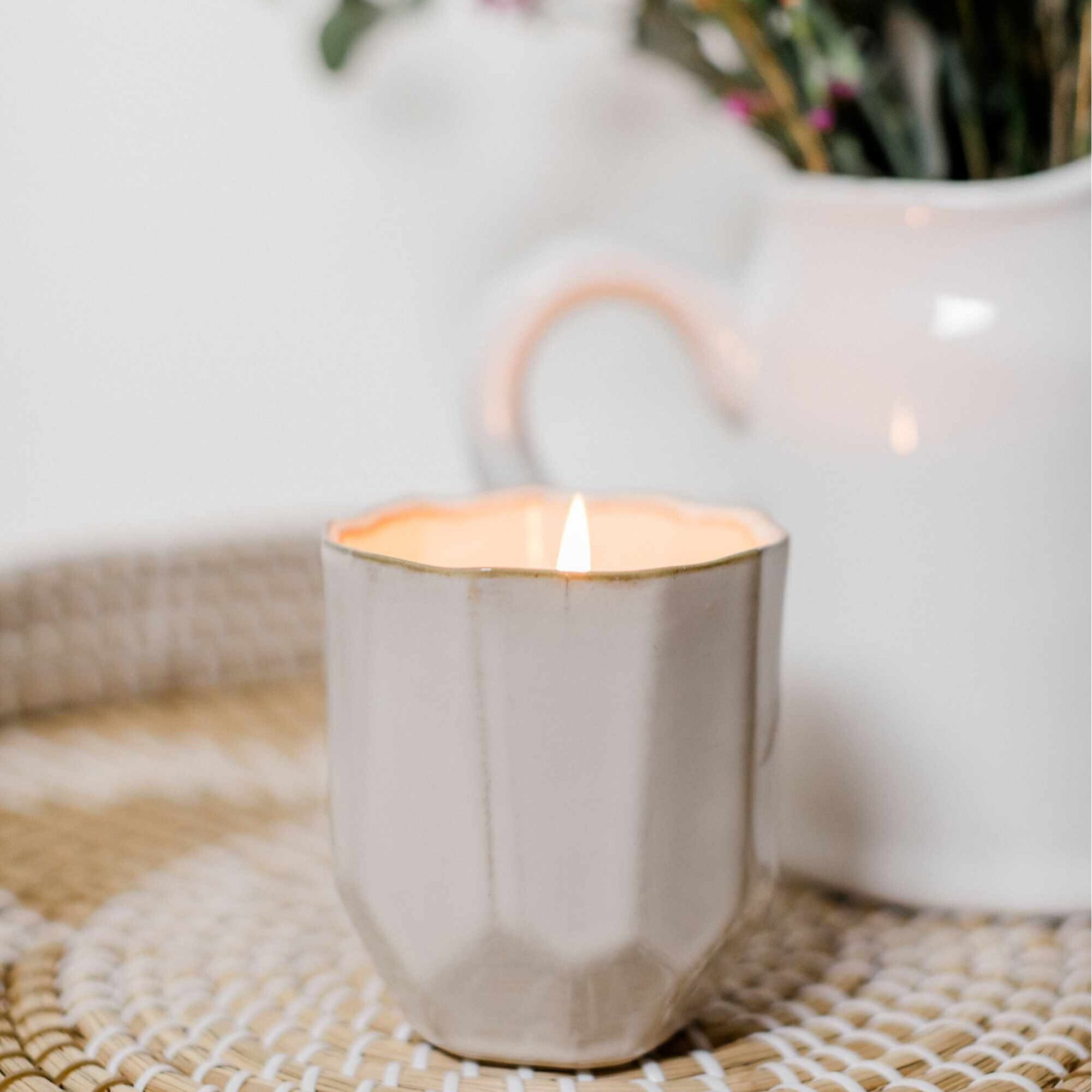 Modern White Ceramic Candles — Intertwined Candles