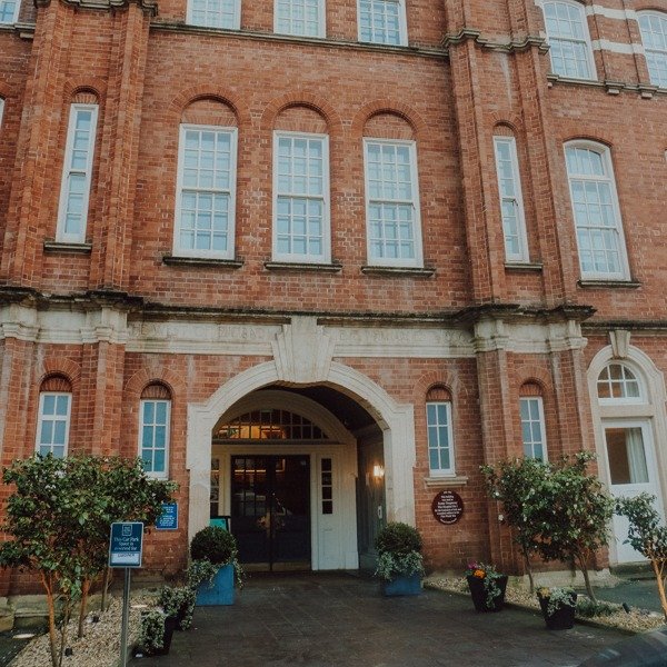 What a fantastic Wedding Networking event at Hotel du Vin last Wednesday! We had an incredible night connecting with so many talented industry professionals. It was a pleasure to see everyone networking, enjoying the delicious canap&eacute;s and cock