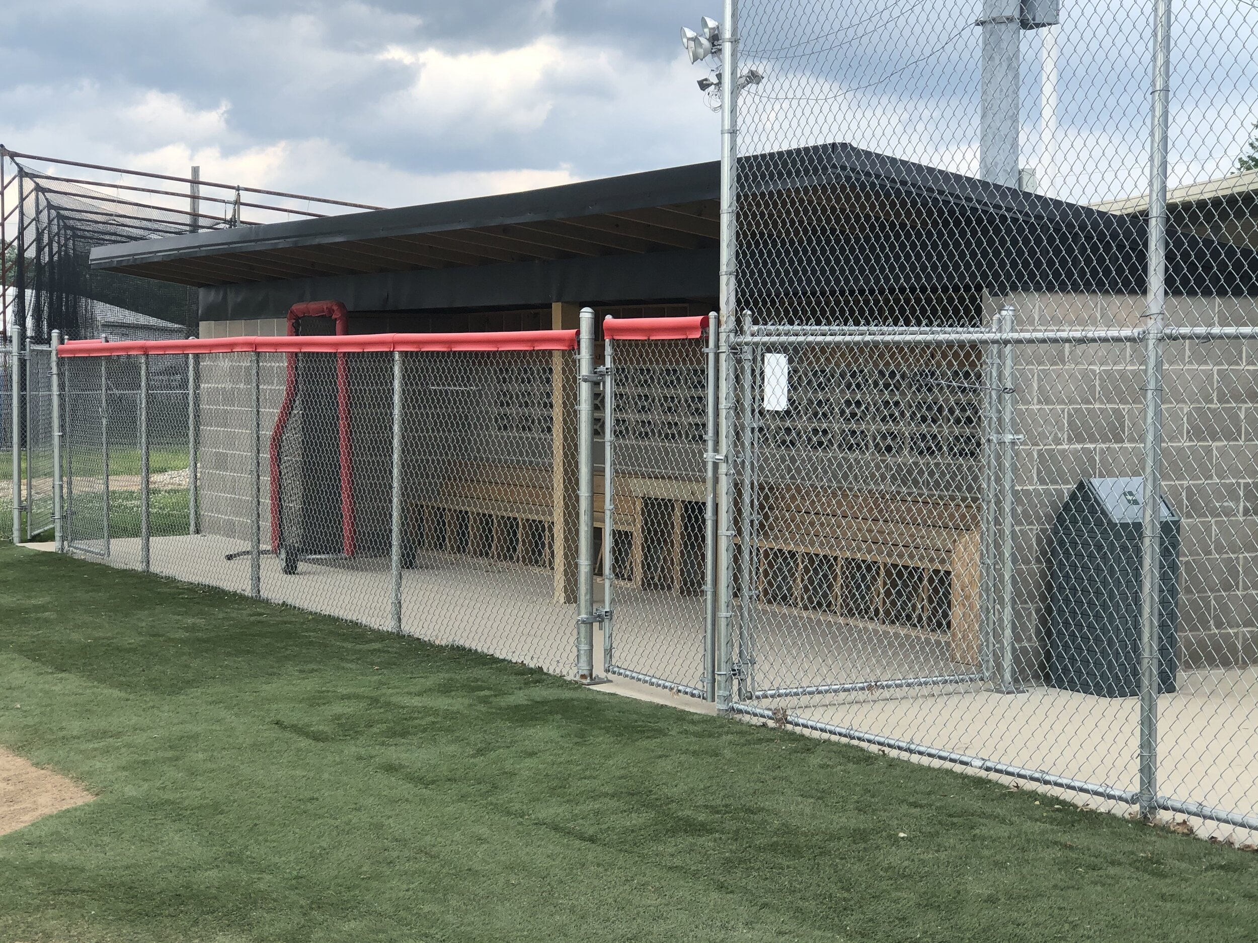 Full field dugout space