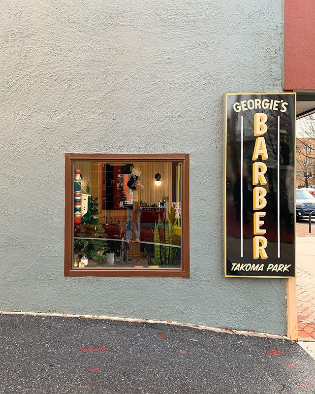 This barber shop window.💈🎄Still looking for a few things? Our goods are 20% off through Dec. 18. No code required.
.
#sale #shopsmall #shopdc #shopsmalldc #shoplocal #dc #curatedshop #homegoods #vintagehome #vintage #childrenstoys #toyshop
