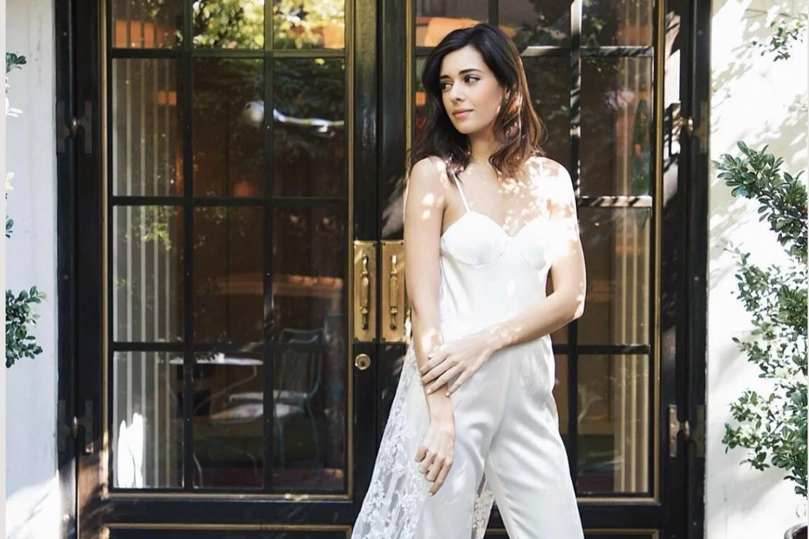 How to Dress for Your Micro Wedding