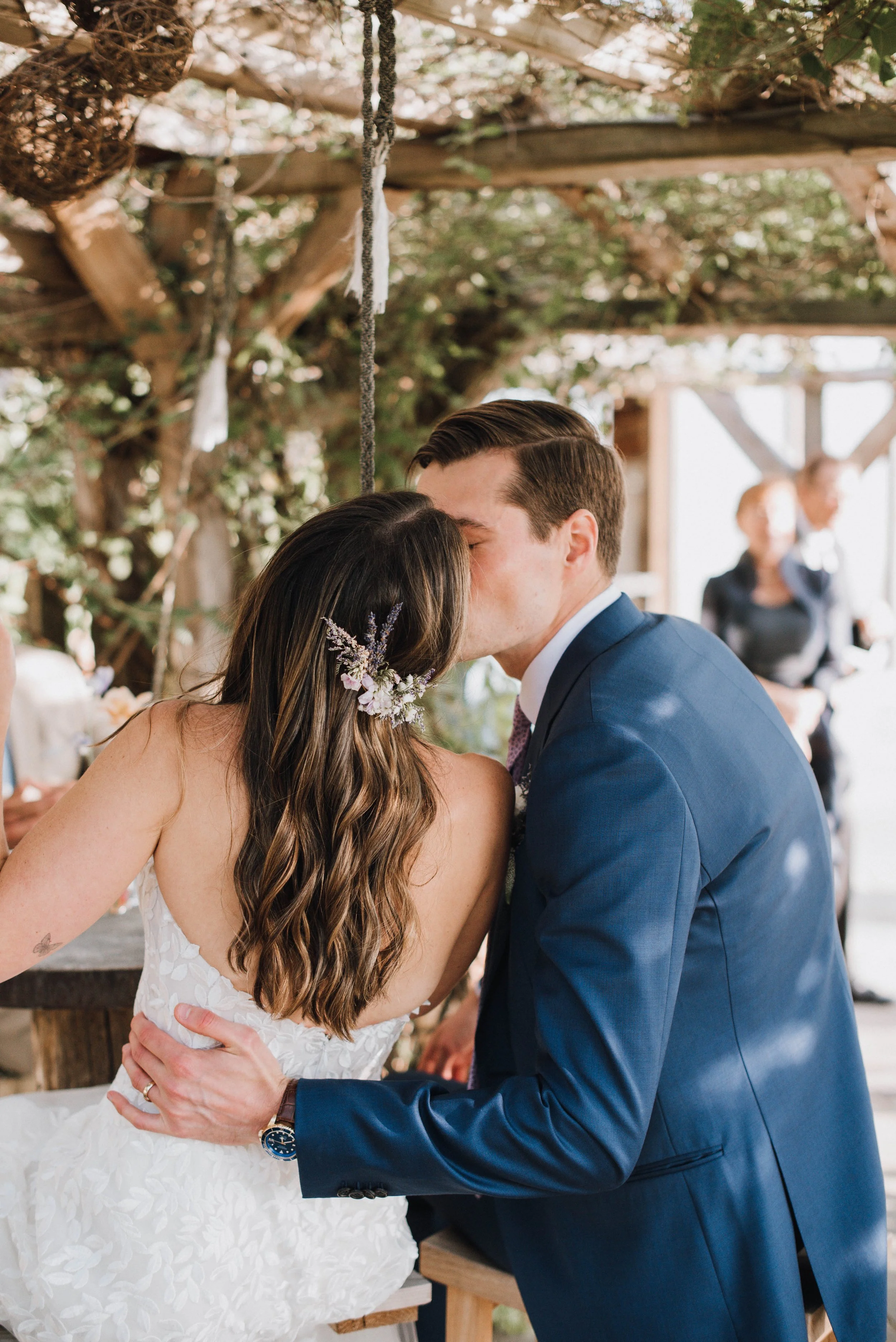 C &amp; C - Early Summer Hudson Valley Micro Wedding