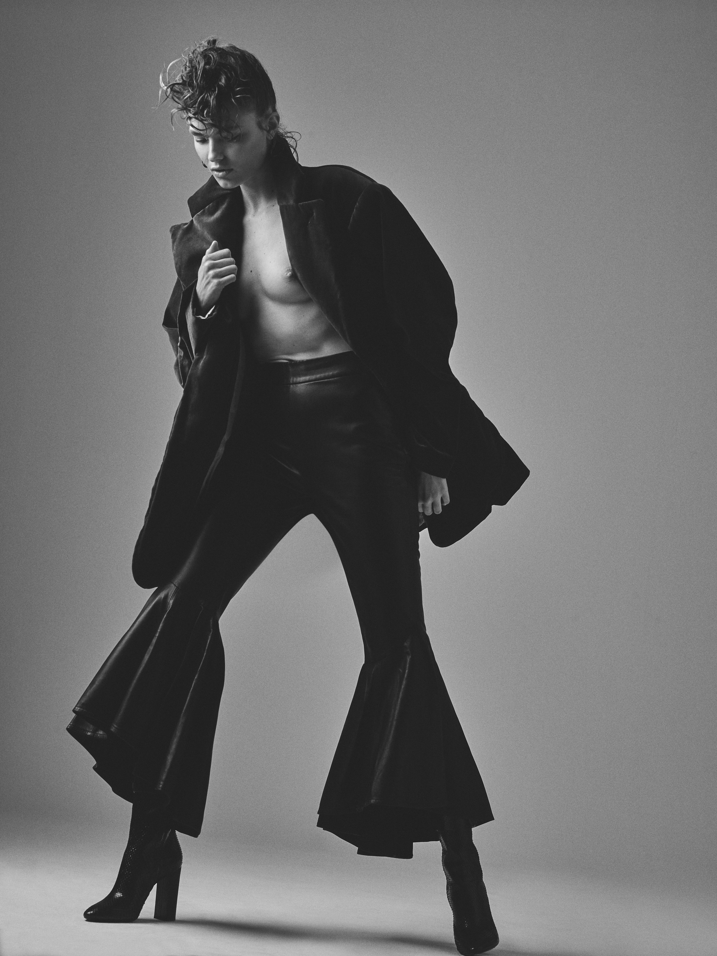 L'Official Switzerland