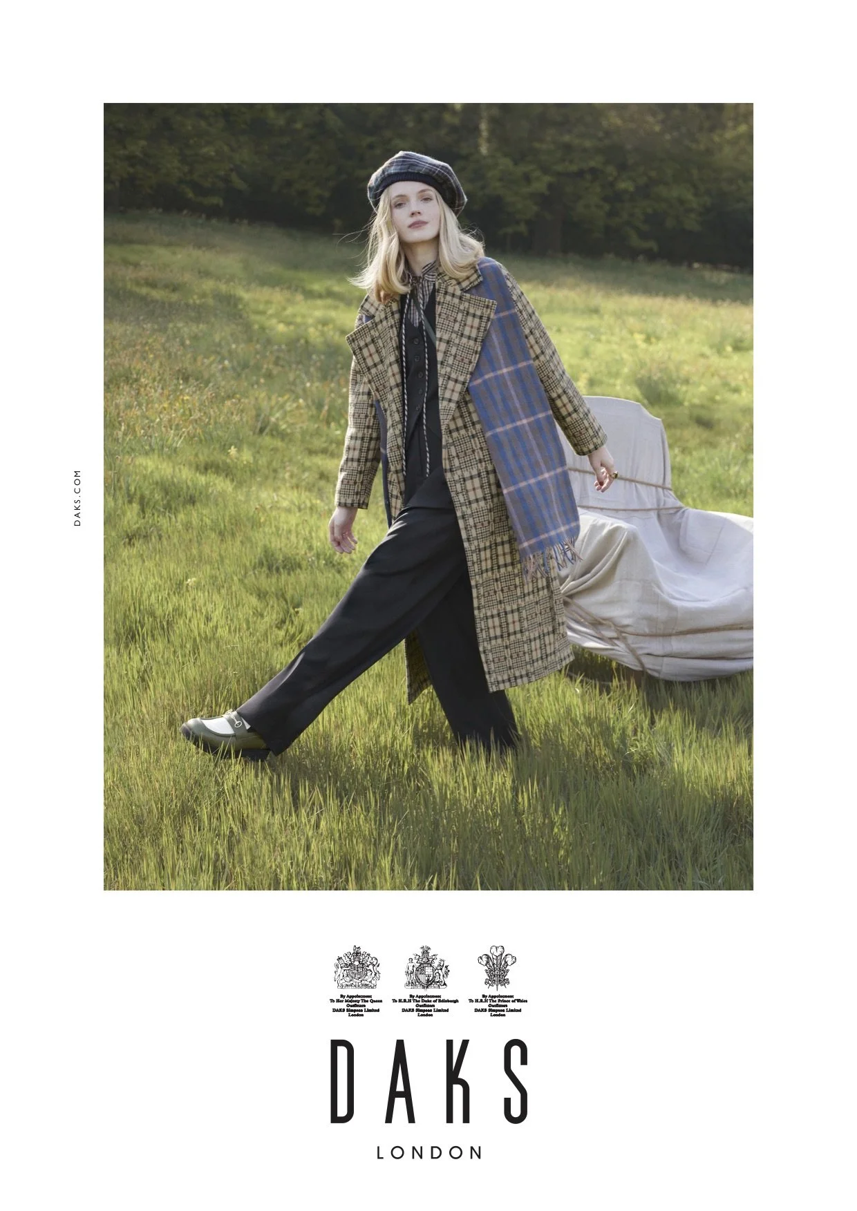 DAKS_AW22_SP_LAYOUT 3.jpg