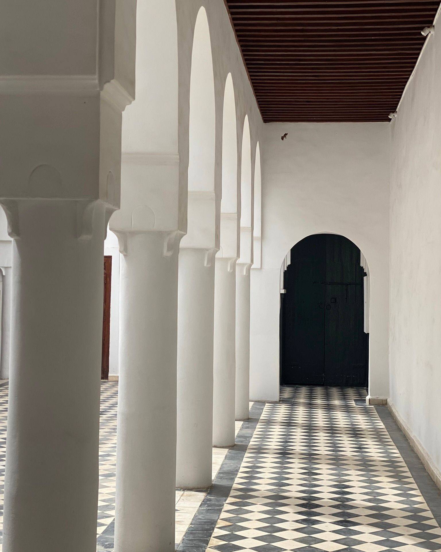 TRAVEL INSPIRES. Wonderful Marrakesh never ceases to amaze us! 
We love to soak up its colours, patterns, materials, the magnificent light and incredible hospitality. 

#travelinspirations #marrakeshdreaming #ihavethisthingwithfloors #aspirationalarc