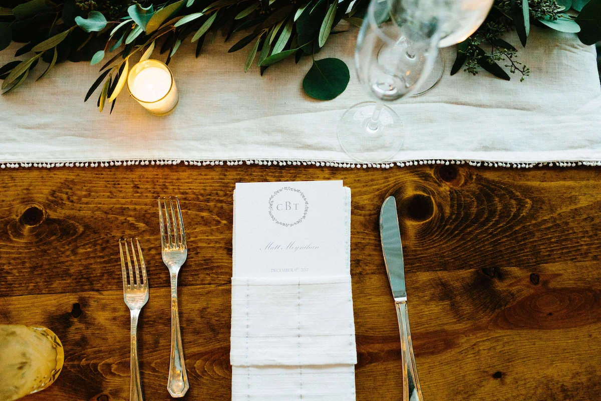 wooden-table-wedding-reception.jpg