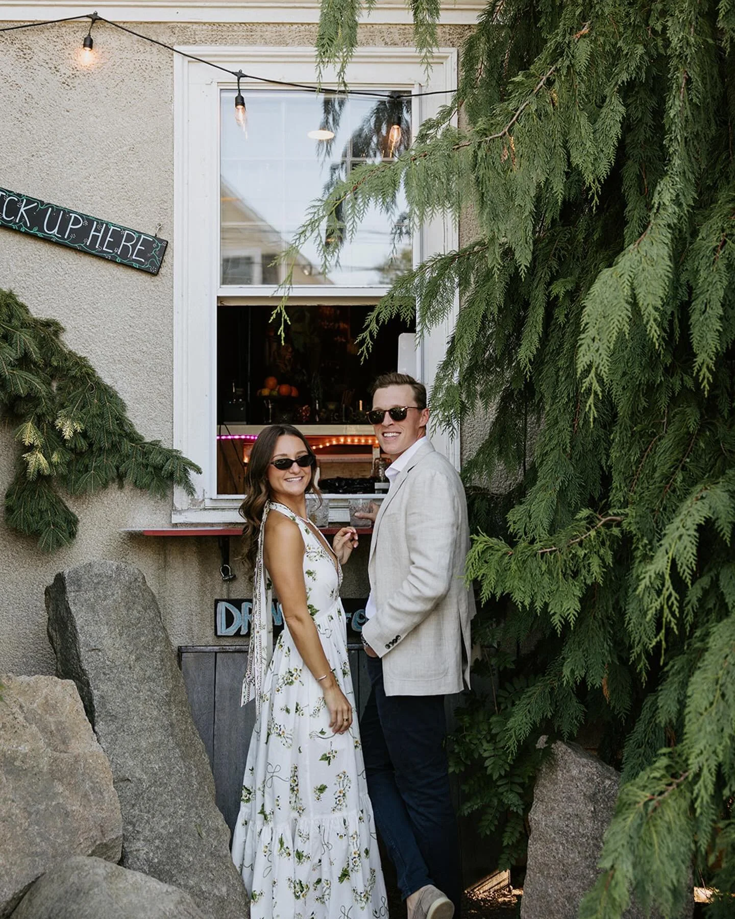 Secret garden - rehearsal dinner style 🌿🍋🍸

Couple // @jennacapodanno and @grady.zink
Venue + Catering // @projectsocialbarharbor
Planning + Design // @pinchmeplanning
Photography // @jillhoylephotography
Florals // @feteatflowers @marcjsievers
Sp