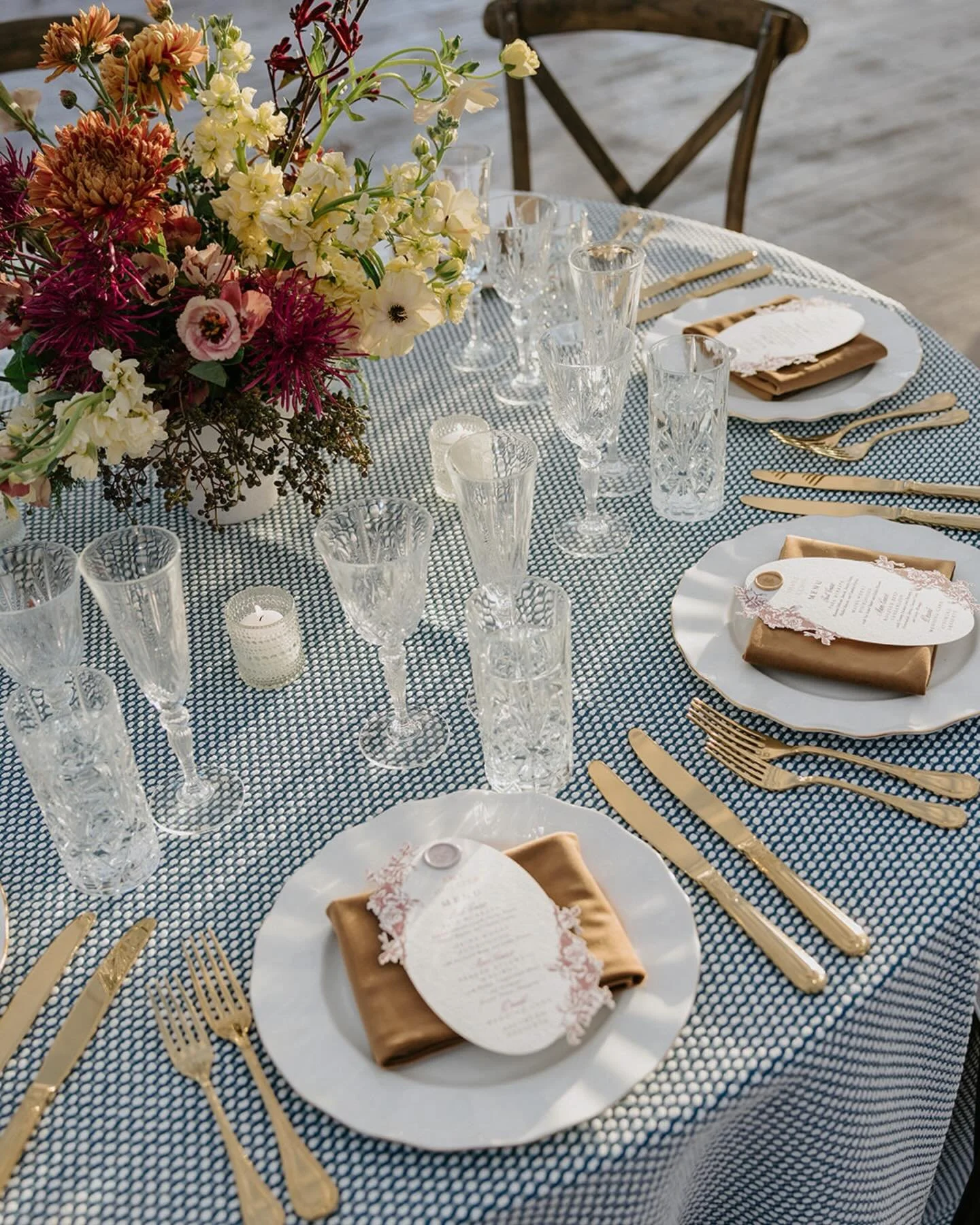 This fall twist on a blue and white coastal wedding was 🤌🏼.

Ceremony Venue // First Church in Belfast UCC
Reception Venue // @fpmaine
Planning + Design // @pinchmeplanning
Photography // @jillhoylephotography
Videography // @megsimone.films
Catere