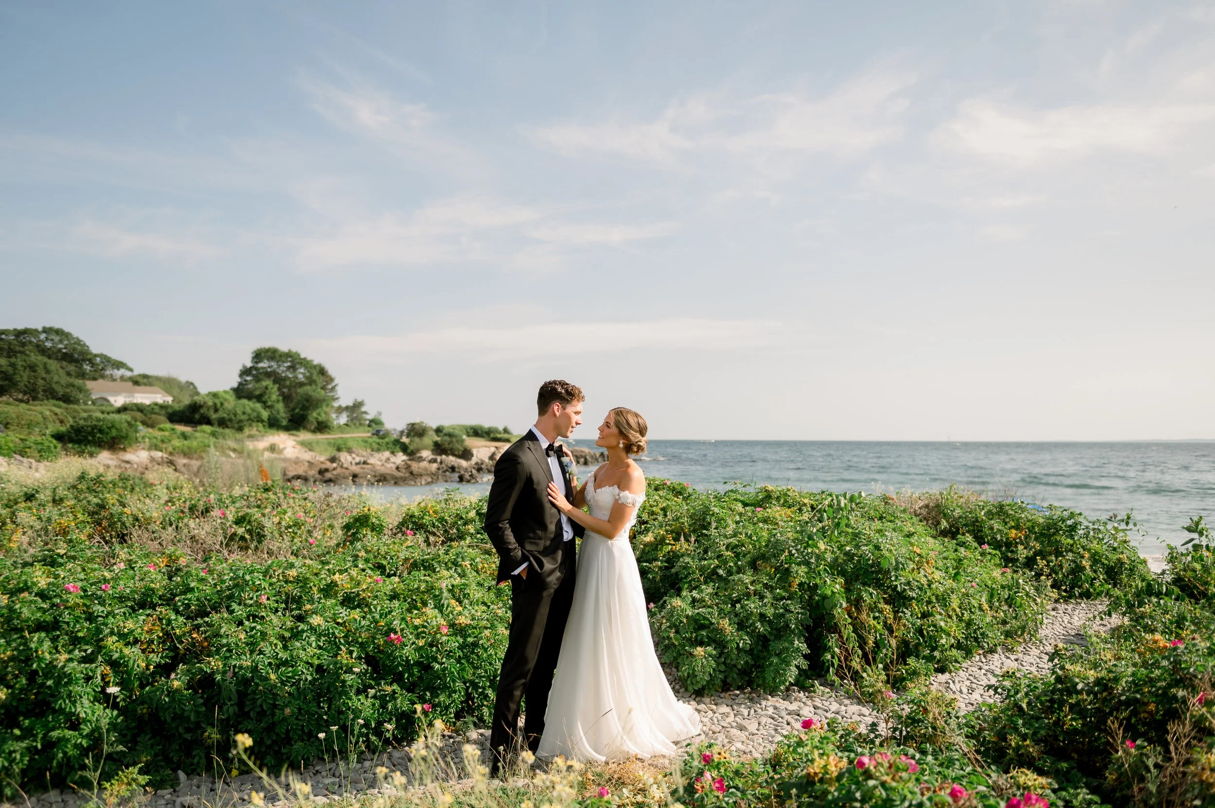 A Coastal Kennebunkport Maine Wedding at The Colony Hotel