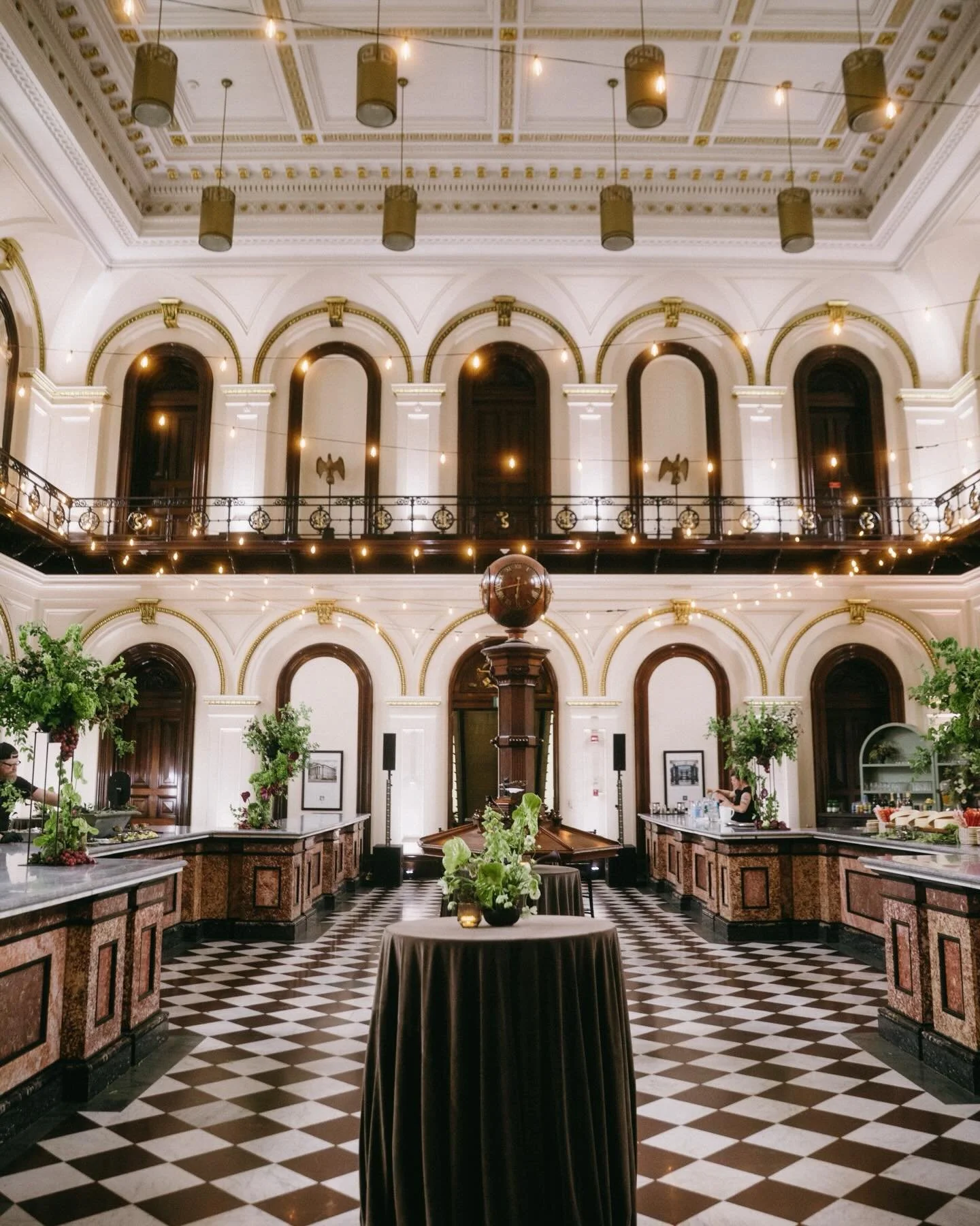 Led by music and fueled by champagne, the sort of night we never wanted to end 🎷🥂✨

Couple // @kelzonay and @jvan333 
Ceremony Venue // @mainejewishmuseum 
Reception Venue // United States Custom House
Planning + Design // @pinchmeplanning 
Photogr