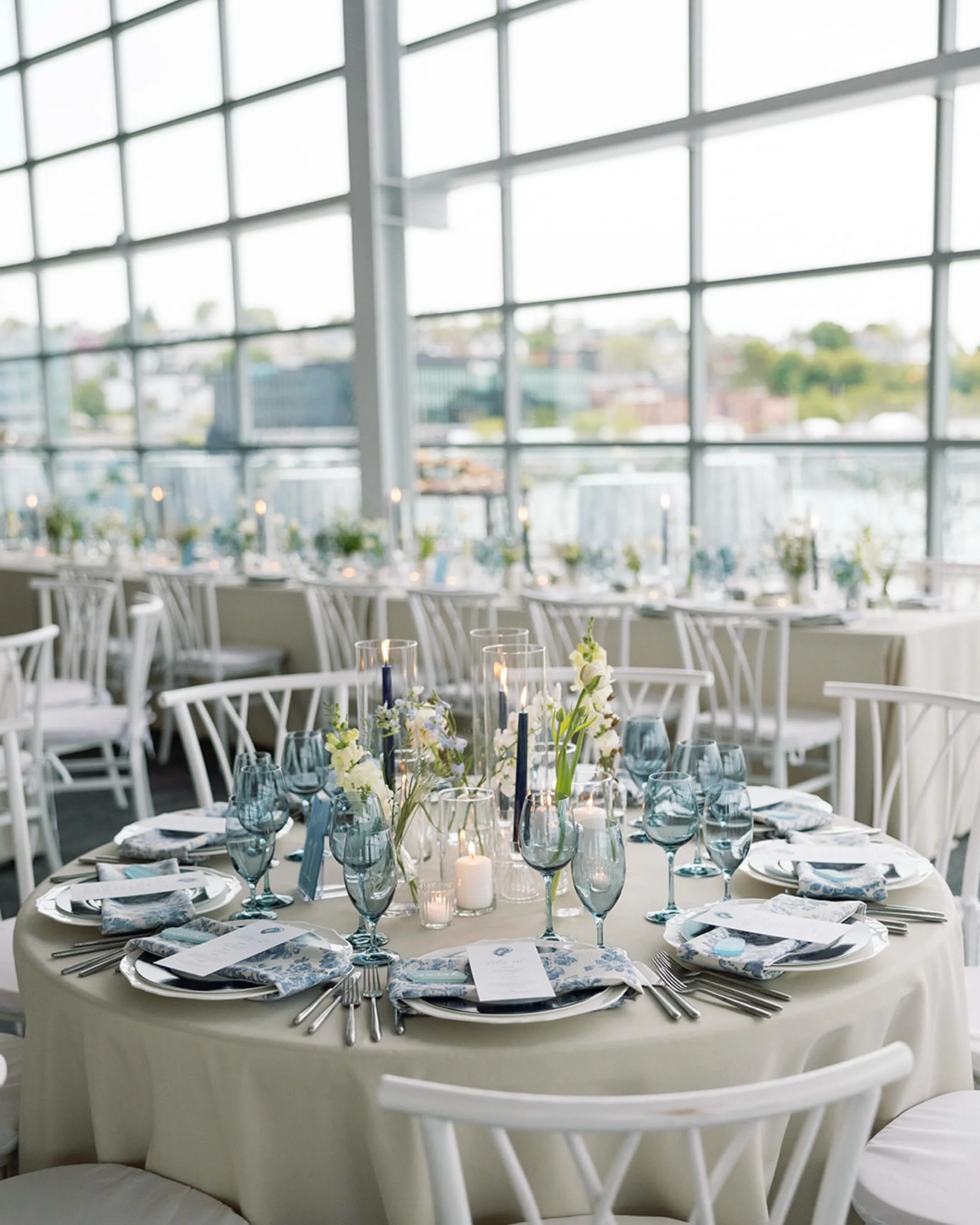 Kicked off our 2026 wedding season with the dreamiest celebration at Ocean Gateway.  Zeppoles anyone?!

Bride // @taylorbostonian 
Venue // @portlandoceangateway 
Planning + Design // @pinchmeplanning 
Photography // @markwspooner 
Caterer + Bar // @