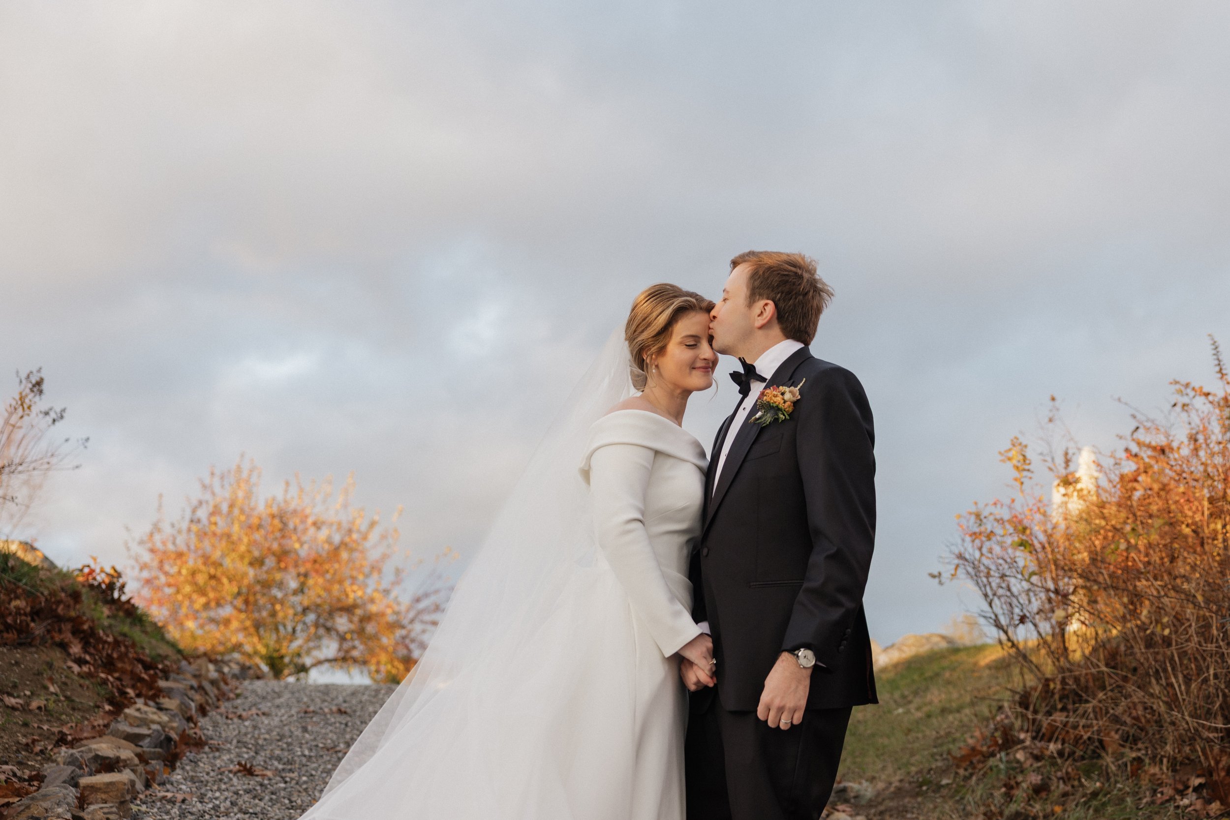 Elevated Autumnal Wedding at French's Point