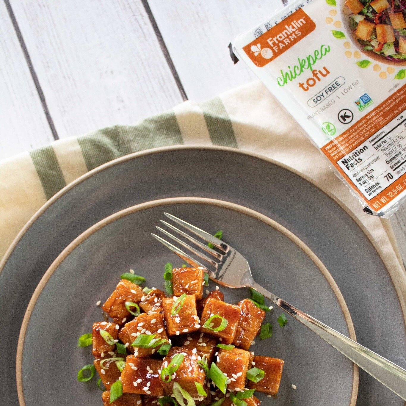 The perfect combination of sweet &amp; spicy in this Chickpea Tofu recipe. 🌿Find the recipe below! 

Sweet &amp; Spicy Chickpea Tofu⁠
⁠
Sauce ⁠
&bull;1 Tablespoon of Soy Sauce⁠
&bull;3 Tablespoons of Maple Syrup⁠
&bull;1 Teaspoon of Sriracha ⁠
&bull