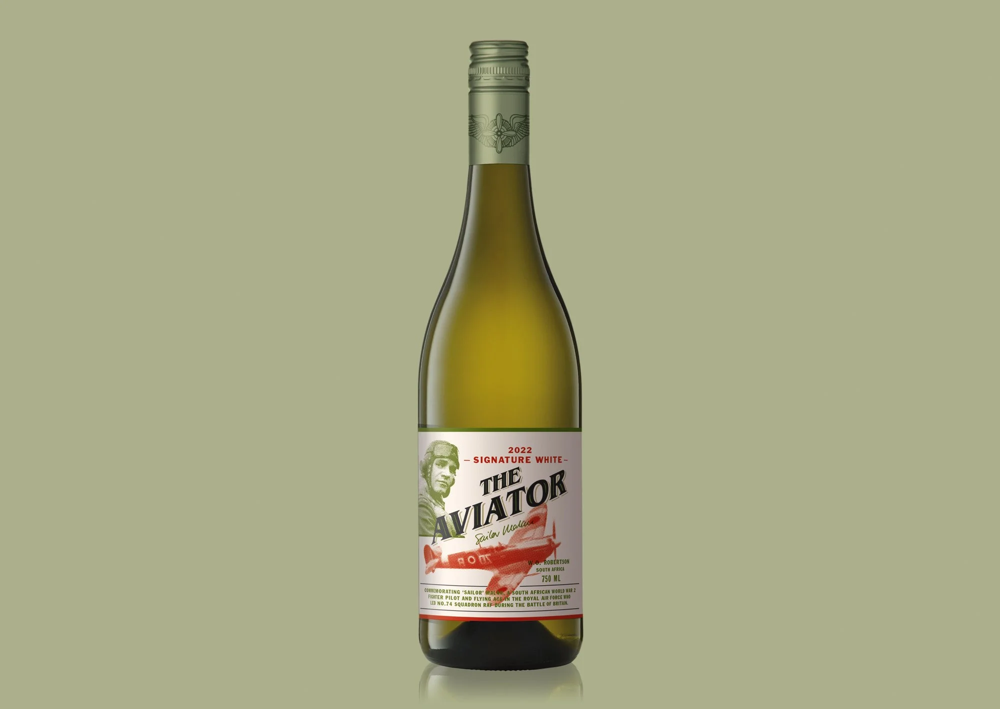 The-Aviator-Signature White-packshot.jpg