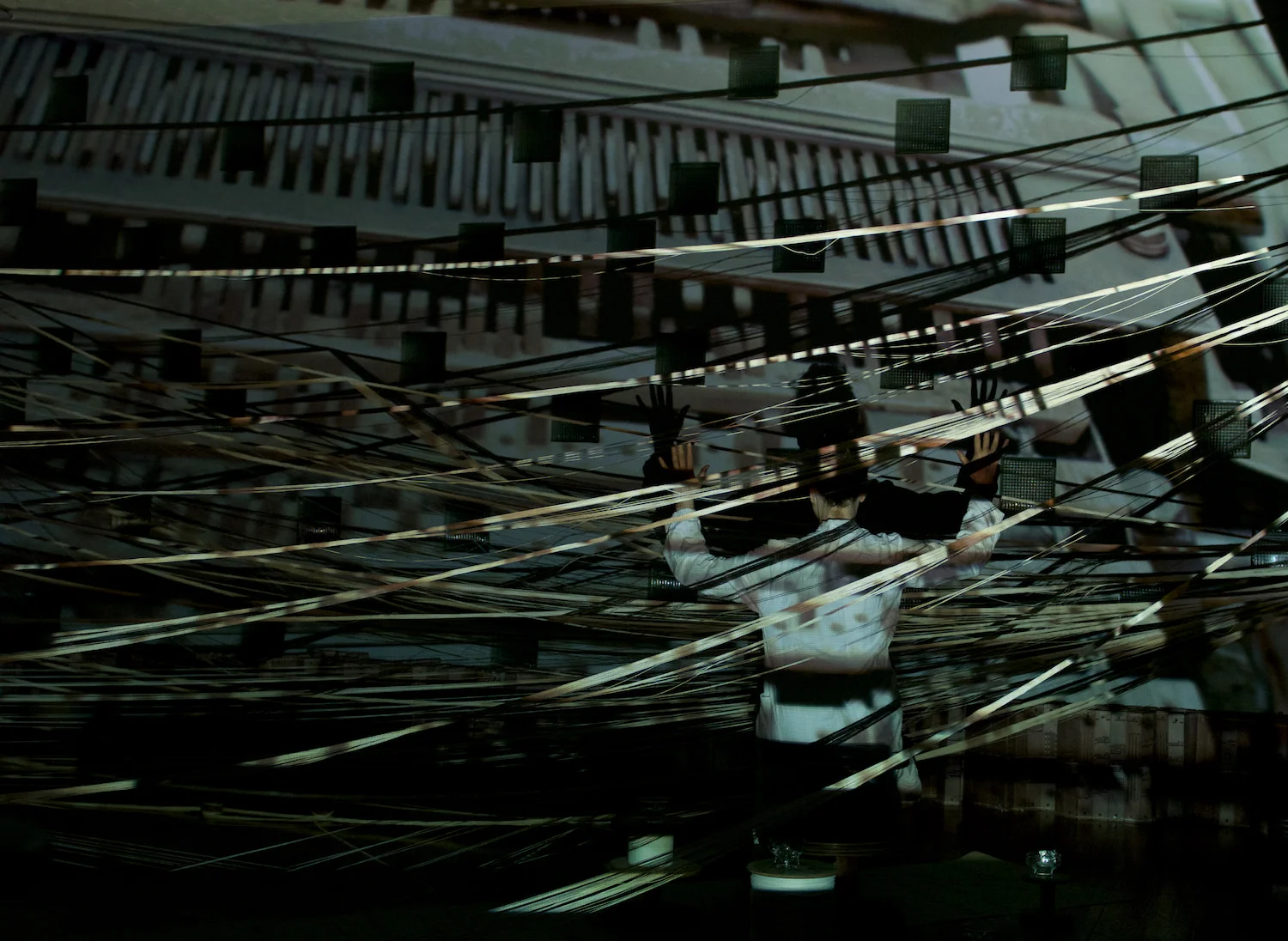 the-thread-performance-5.jpg