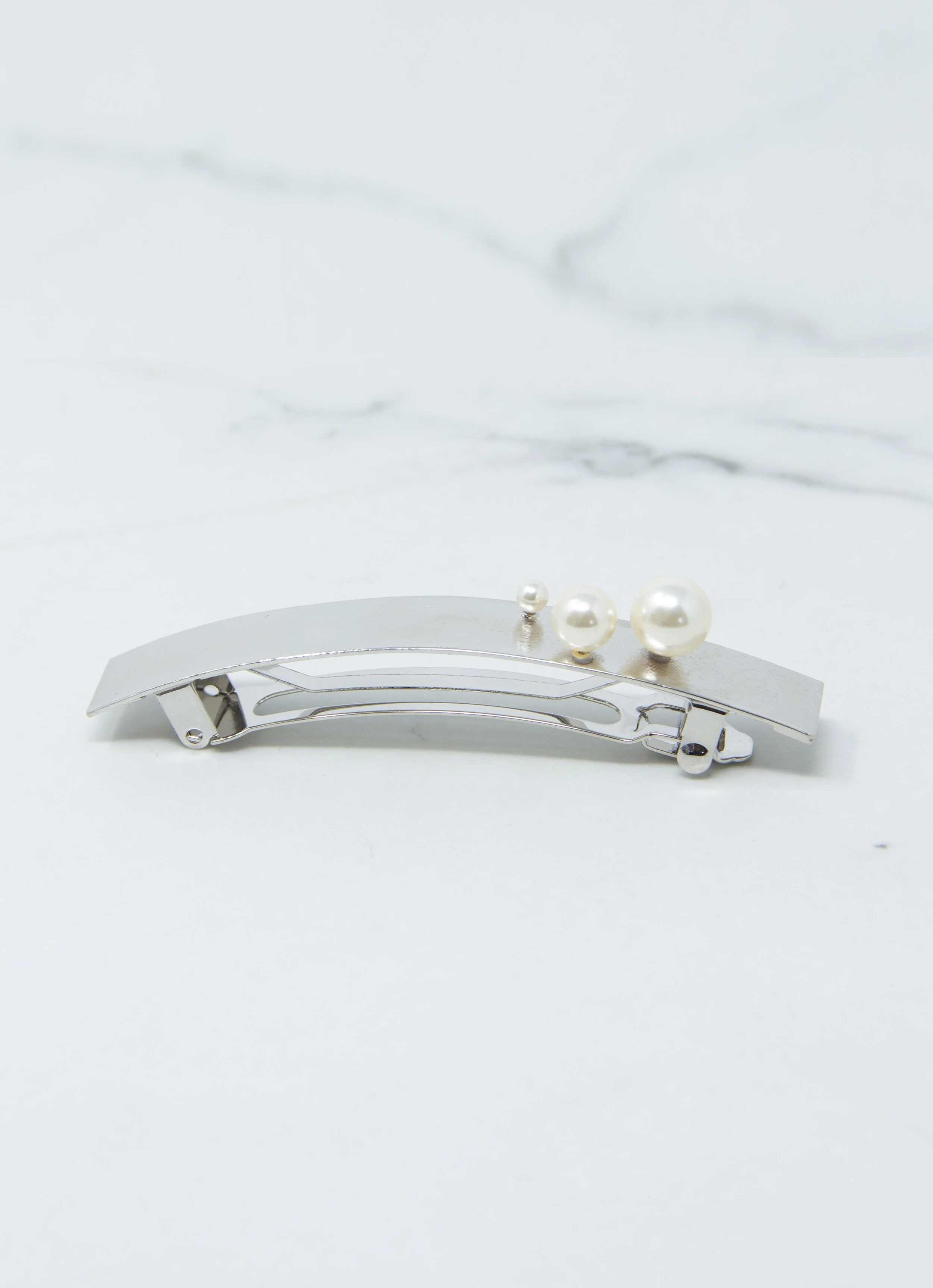 Les Cerises de Mars Barrette Pince Broche à cheveux Julie finition argent profil