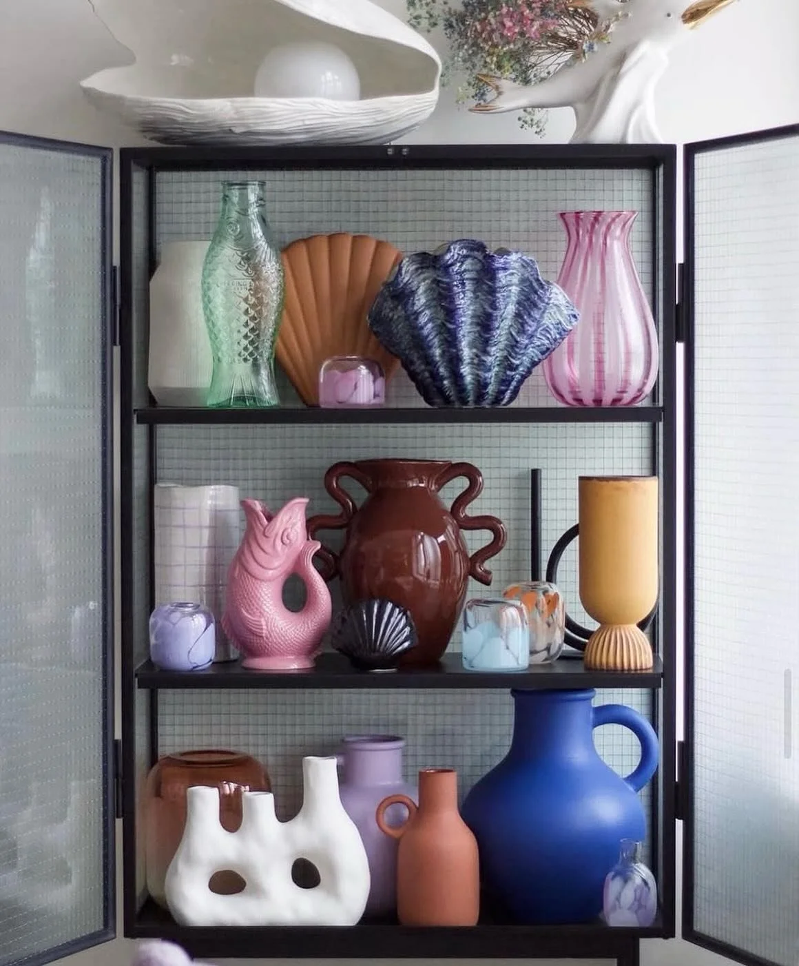 Vi startar veckan med lite f&auml;rg! 🍭

#f&auml;rg #inredning #styling #inredningsdetaljer 
Foto: Lor&eacute;na Kukkam&auml;ki