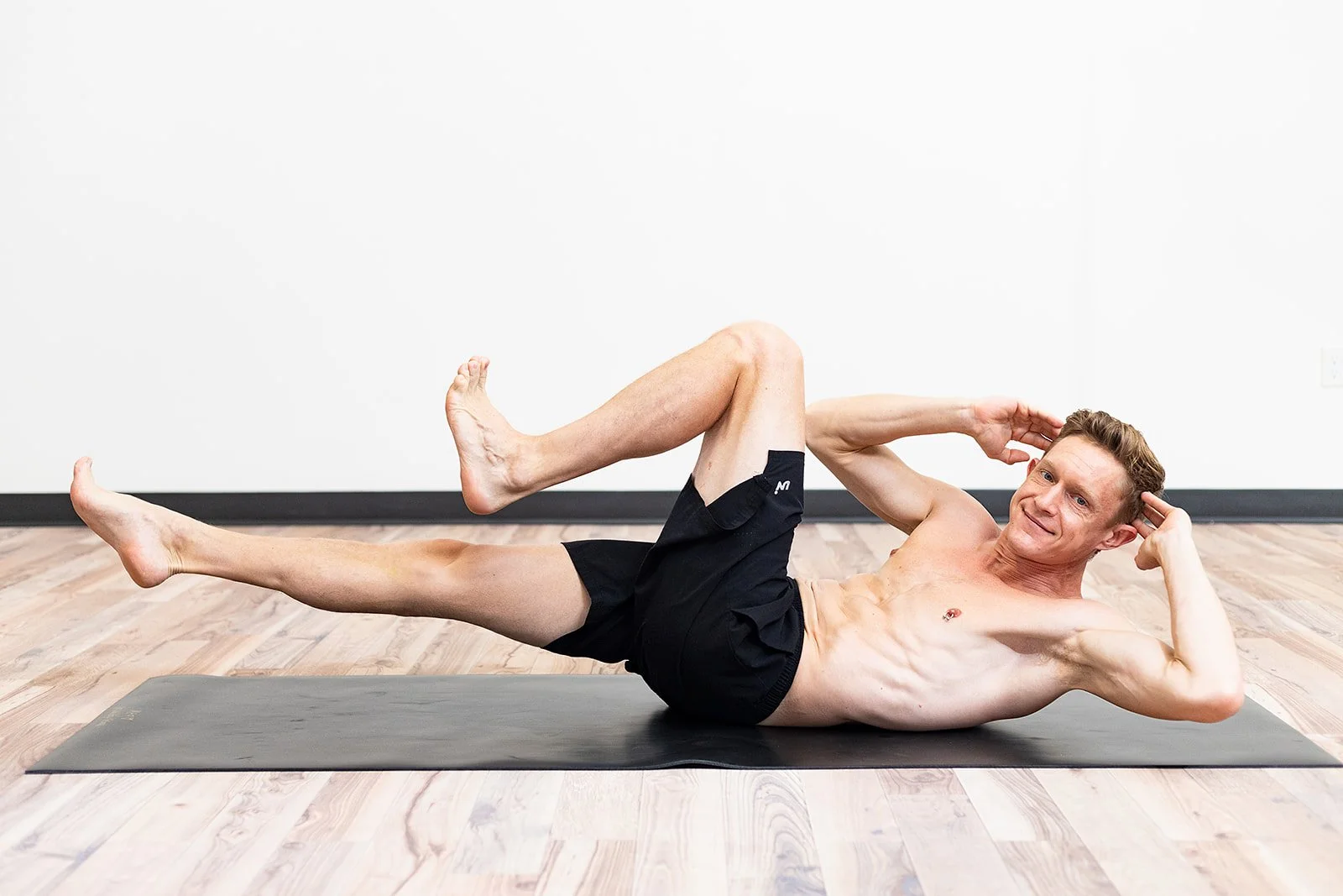 Christmas Theme HIIT Pilates w/ Zak