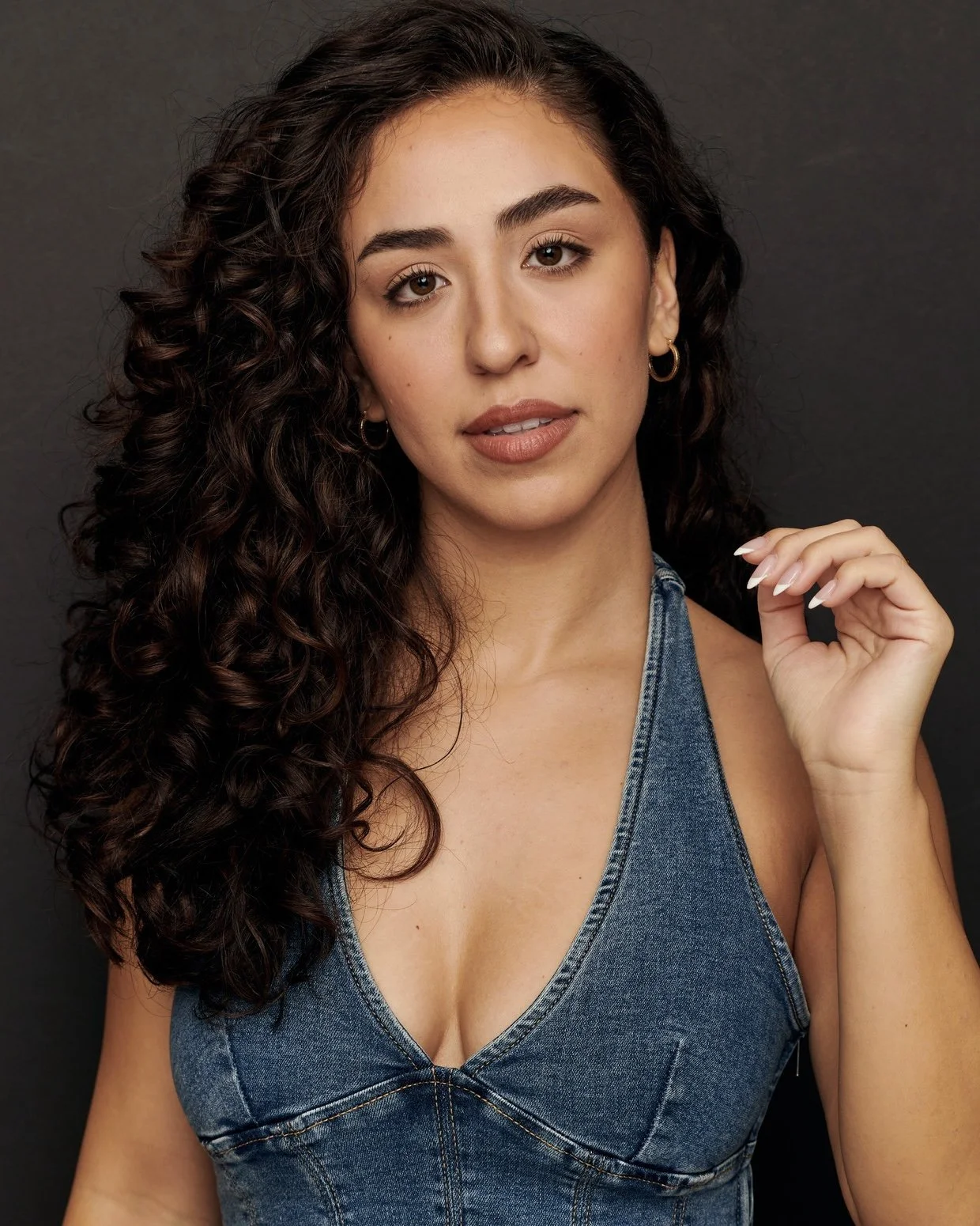AdrianaHEADSHOT1.jpg
