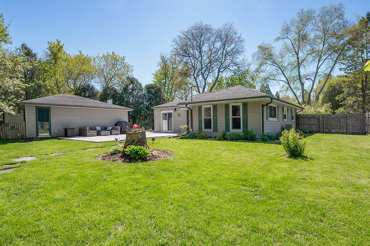 PROPERTY FOR SALE W143S7066 Belmont Dr, Muskego, WI 53150