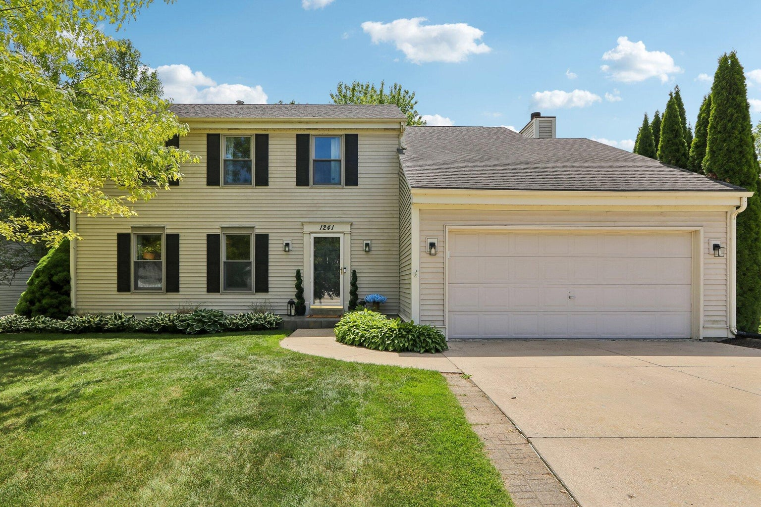 Residential Property for sale 1241 Riverton Dr. Mukwonago, WI 53149