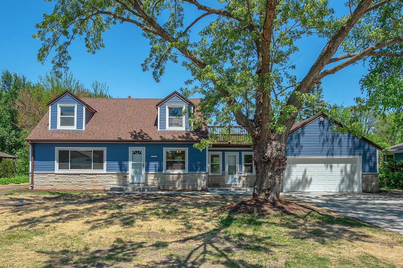 Residential Property for Sale 7920 W Puetz Rd. Franklin, WI 53132