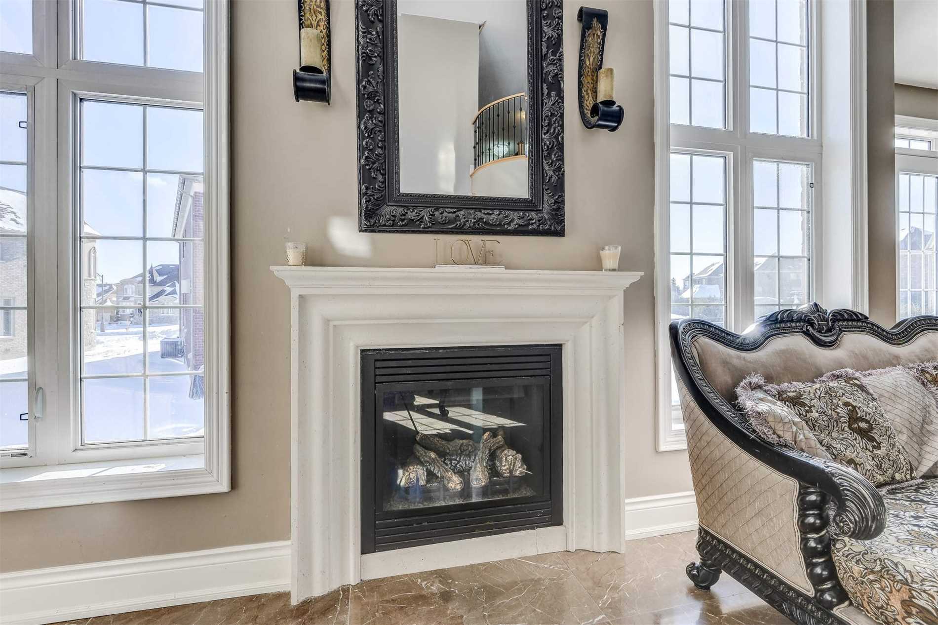 215 Hill Farm Road, Nobleton (4).jpg
