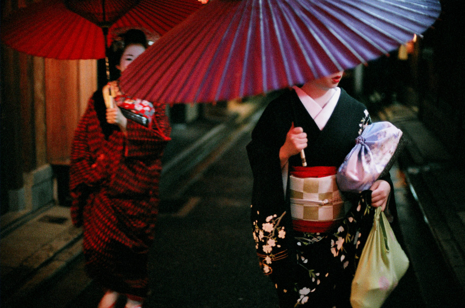 100-Views-Maiko-Geiko-99.jpg