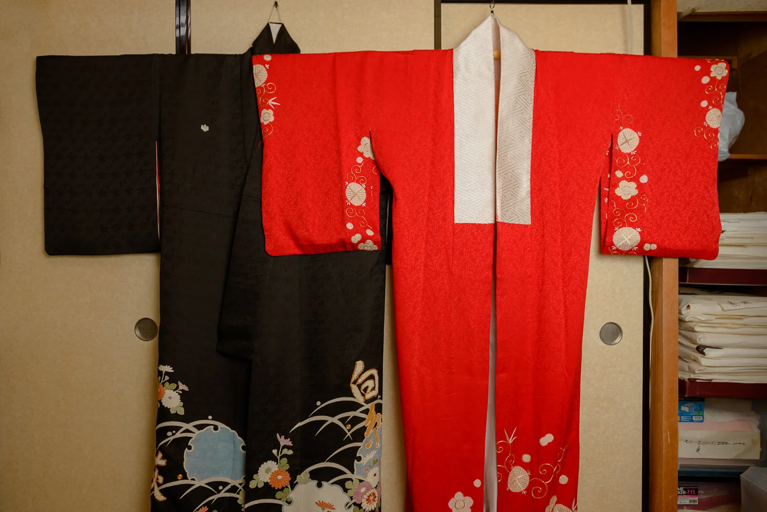 Geisha Mameharu's Kuromontsuki (Formal Kimono)