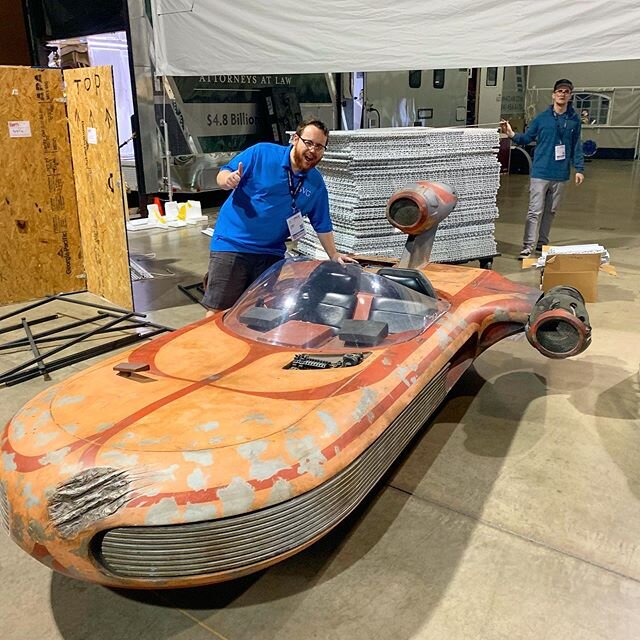 I&rsquo;m definitely not geeking out about finding he actual speeder car from the original Star Wars films😅
.
.
.
.
#starwars #scifi #movies #phoenix #arizona #follow #love #instalikes #instafollows #liker #best #travel #traveling #f4f #wow #film #p