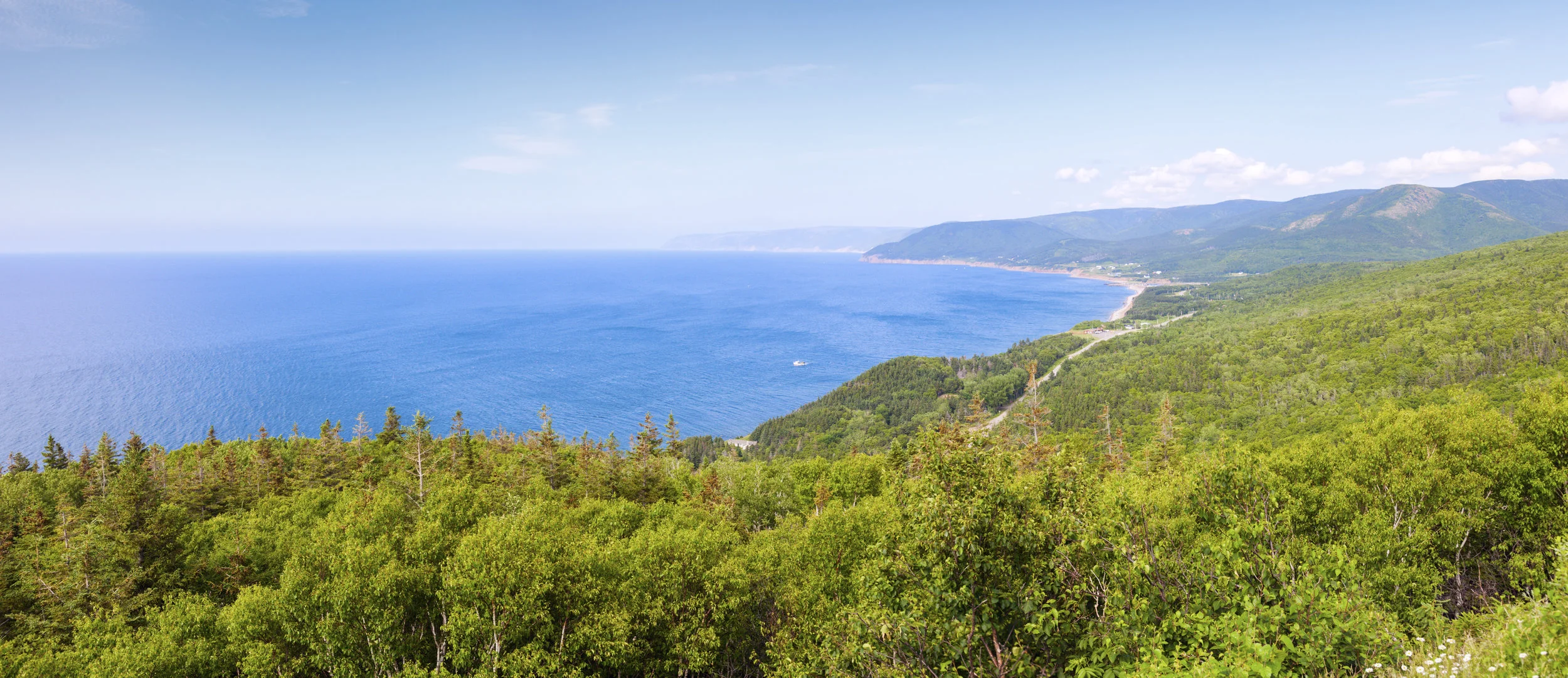 cape-breton-highlands-national-park-in-nova-6AQWB23.jpg