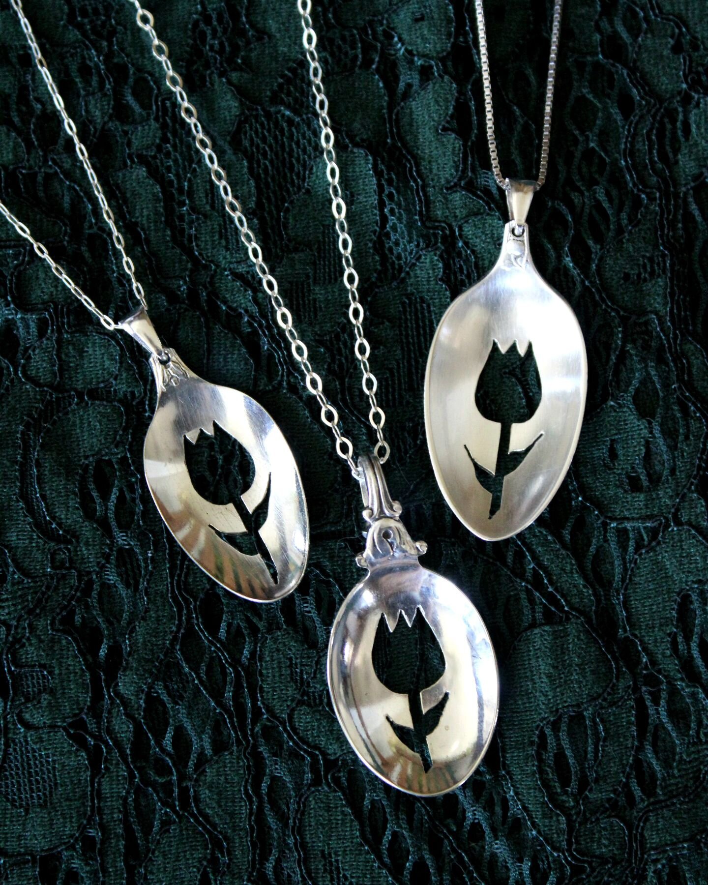 I have been accepted to Tulip Time Festival!🌷

I will have some tulip items, including these sweet little baby spoon pendants with hand-cut tulips. Any that don't sell at Tulip Time will be listed on Etsy, but it may be your only chance to snag one!