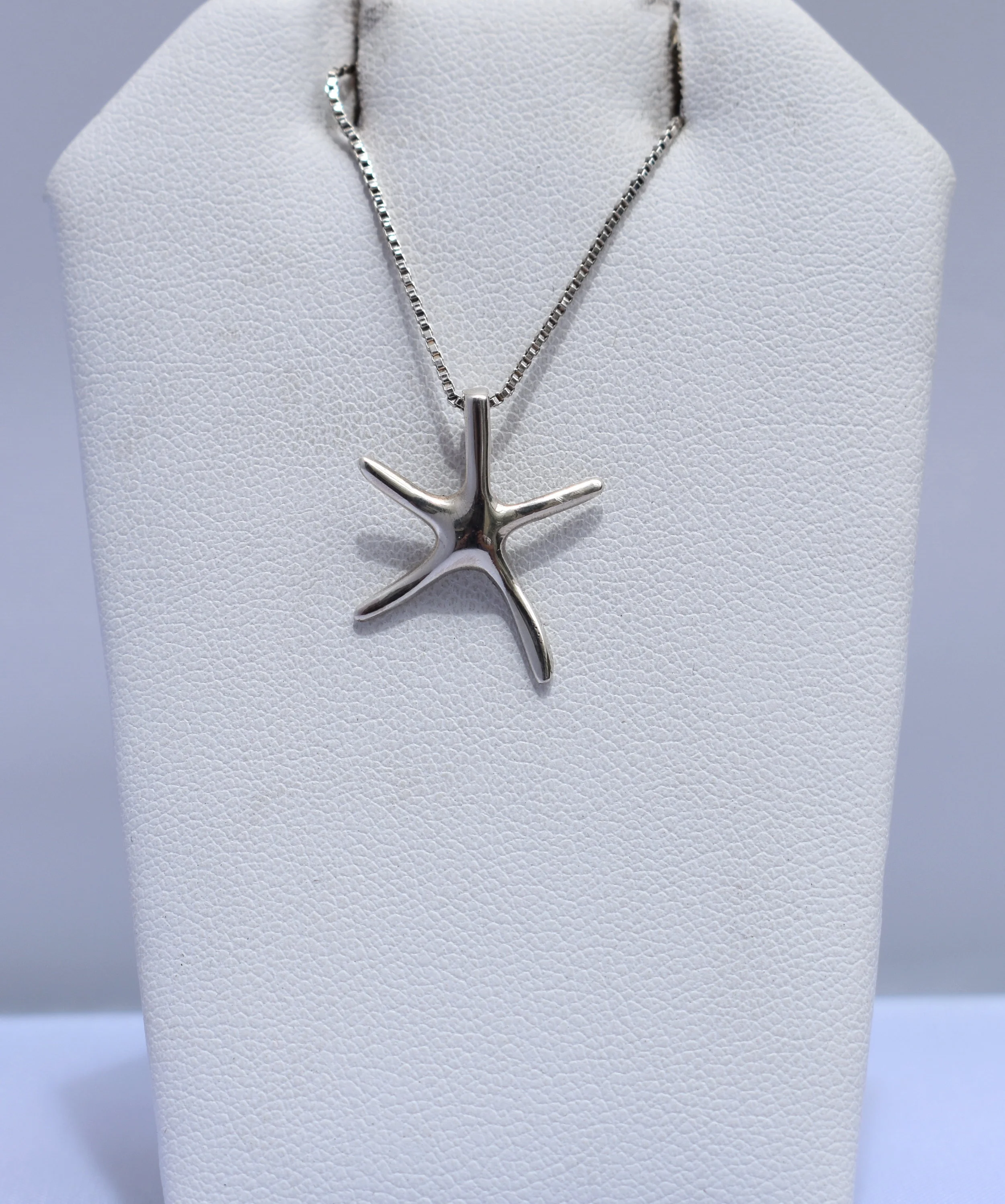 Small Starfish Necklace