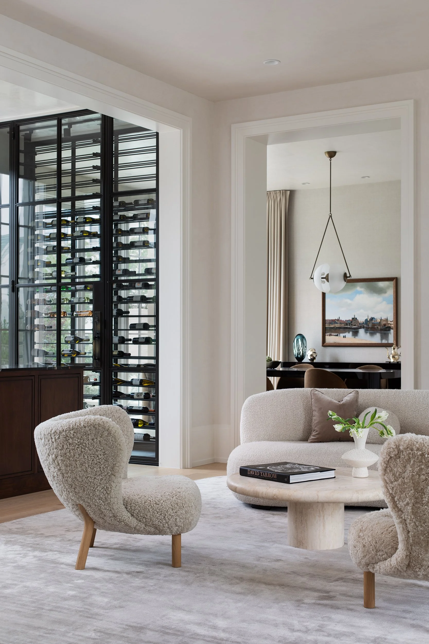 Highland Park home living room interior design by Emma Corner Interiors, residential photography by Avery Nicole Photography and located in Highland Park in Dallas, Texas