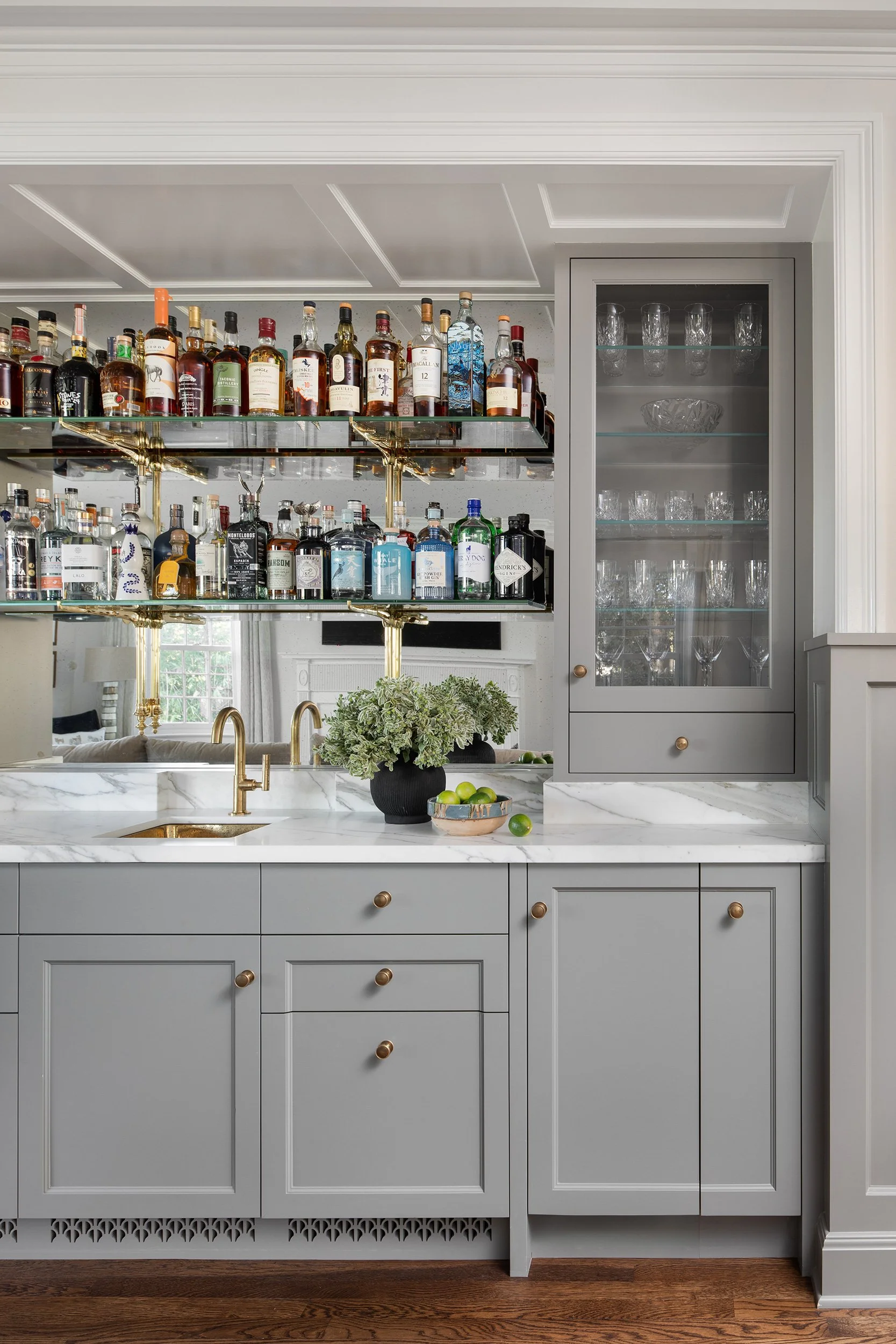 Old Enfield Estate bar by Grasso Gay Architects and built by Messer Design + Construction, residential photography by Avery Nicole Photography and located in Old Enfield Neighborhood in Austin, Texas