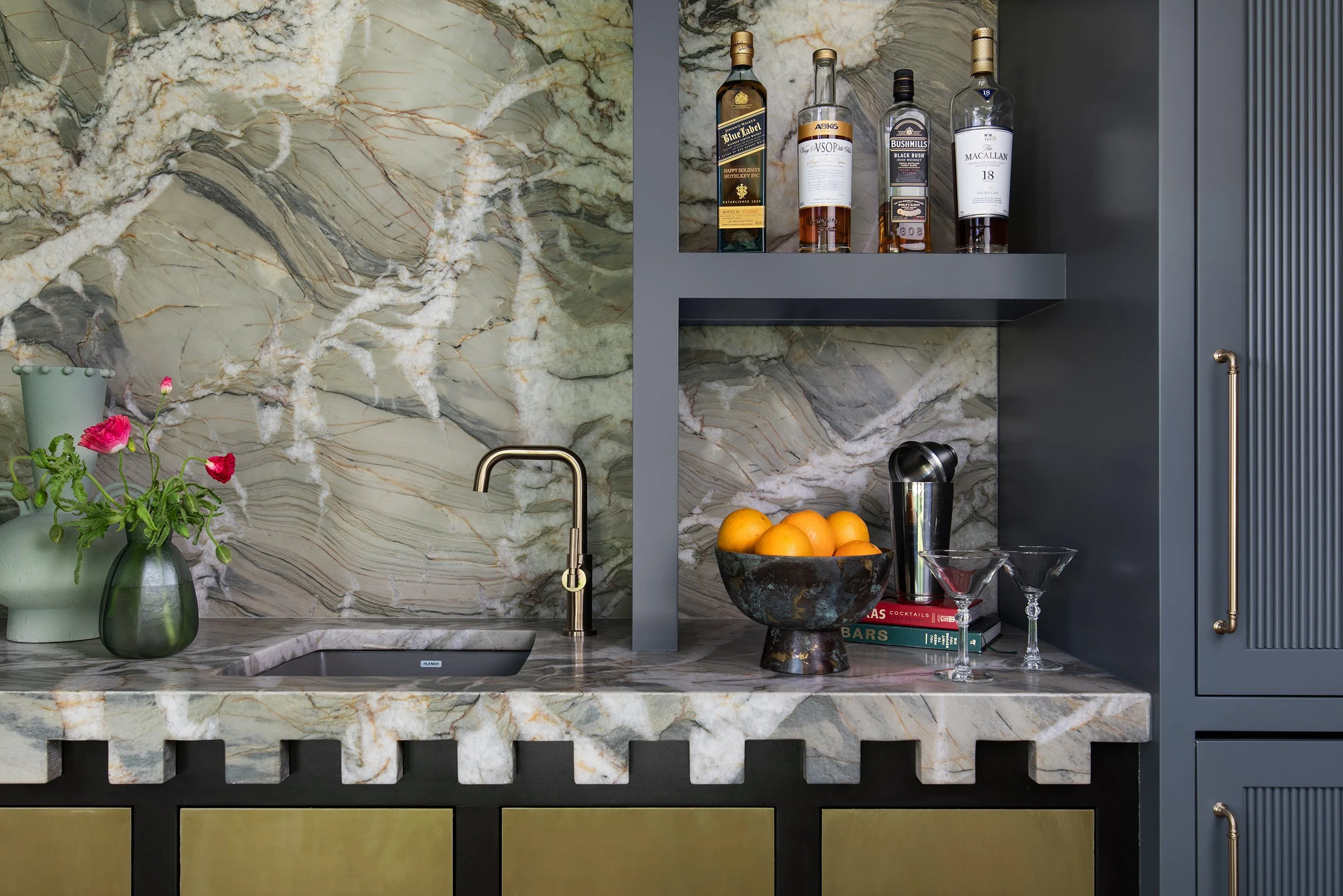 The Falls Residencebar design Etch Design Group, residential interior design photography by Avery Nicole Photography and located in Austin, Texas