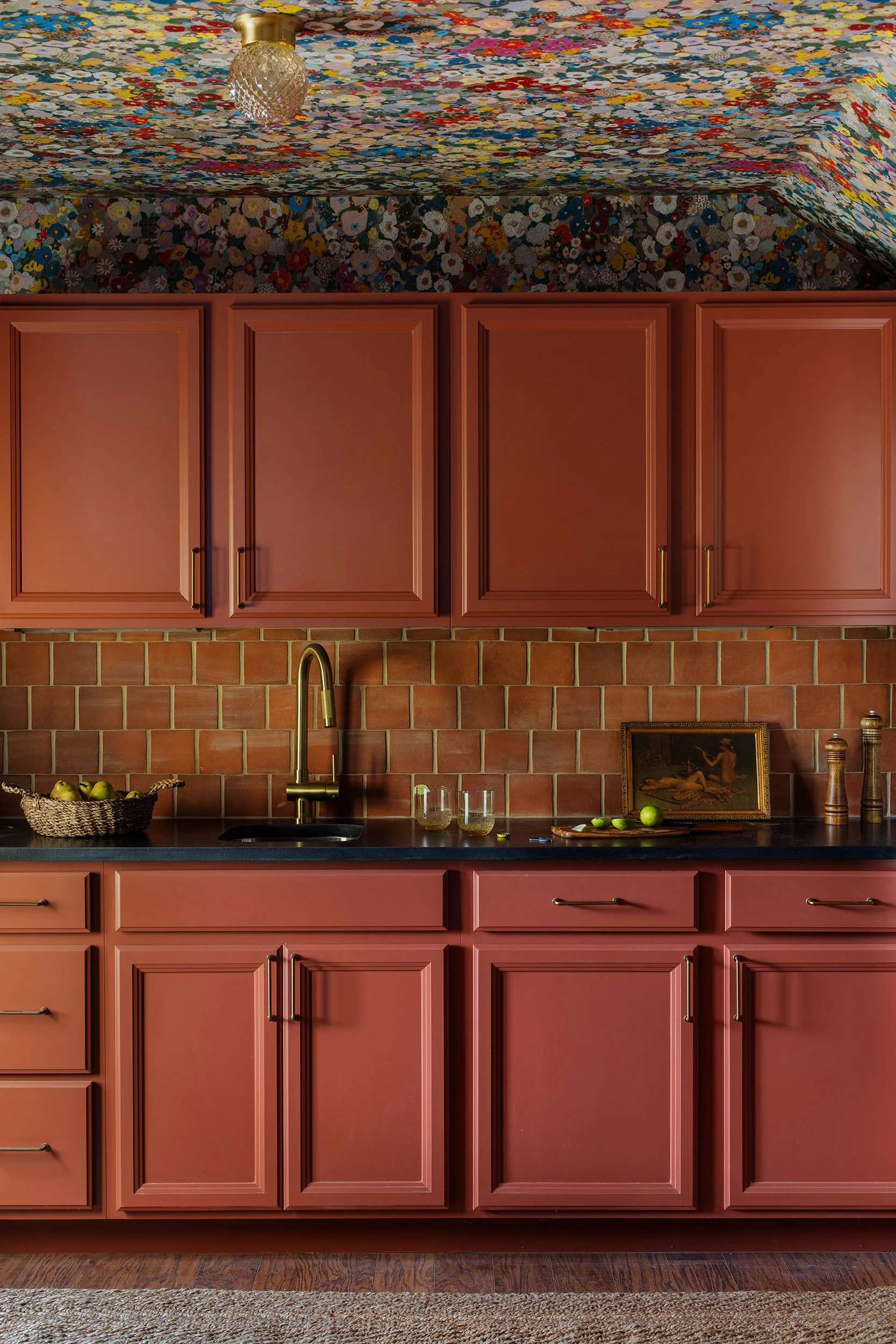 The Menagerie luxury boutique hotel the temptress suite kitchen design by Sarah Stacey Interior Design. Photography by Avery Nicole Photography and located in Fredericksburg, Texas