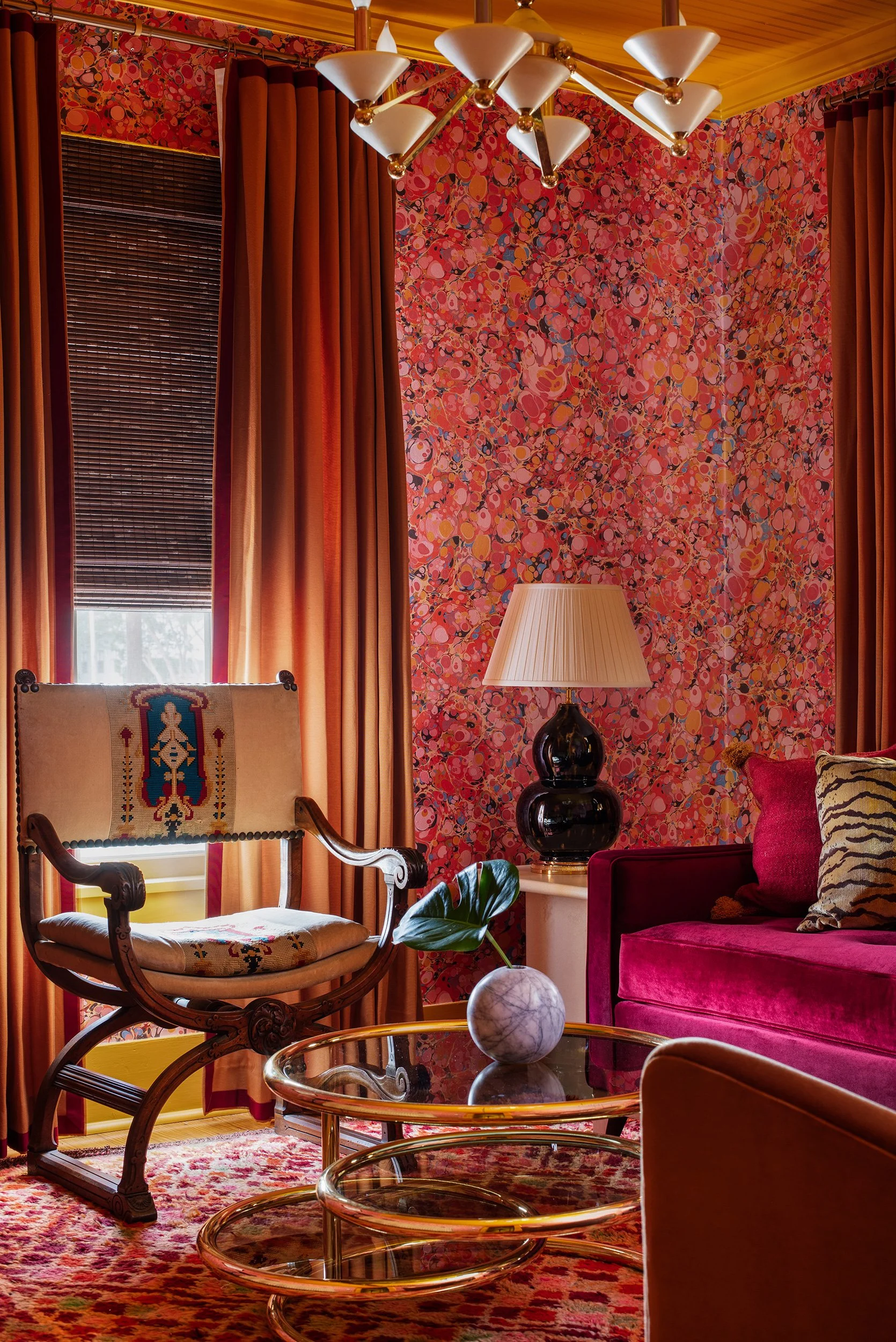The Menagerie luxury boutique hotel a little bit alexis bungalow sitting room by Sarah Stacey Interior Design. Photography by Avery Nicole Photography and located in Fredericksburg, Texas
