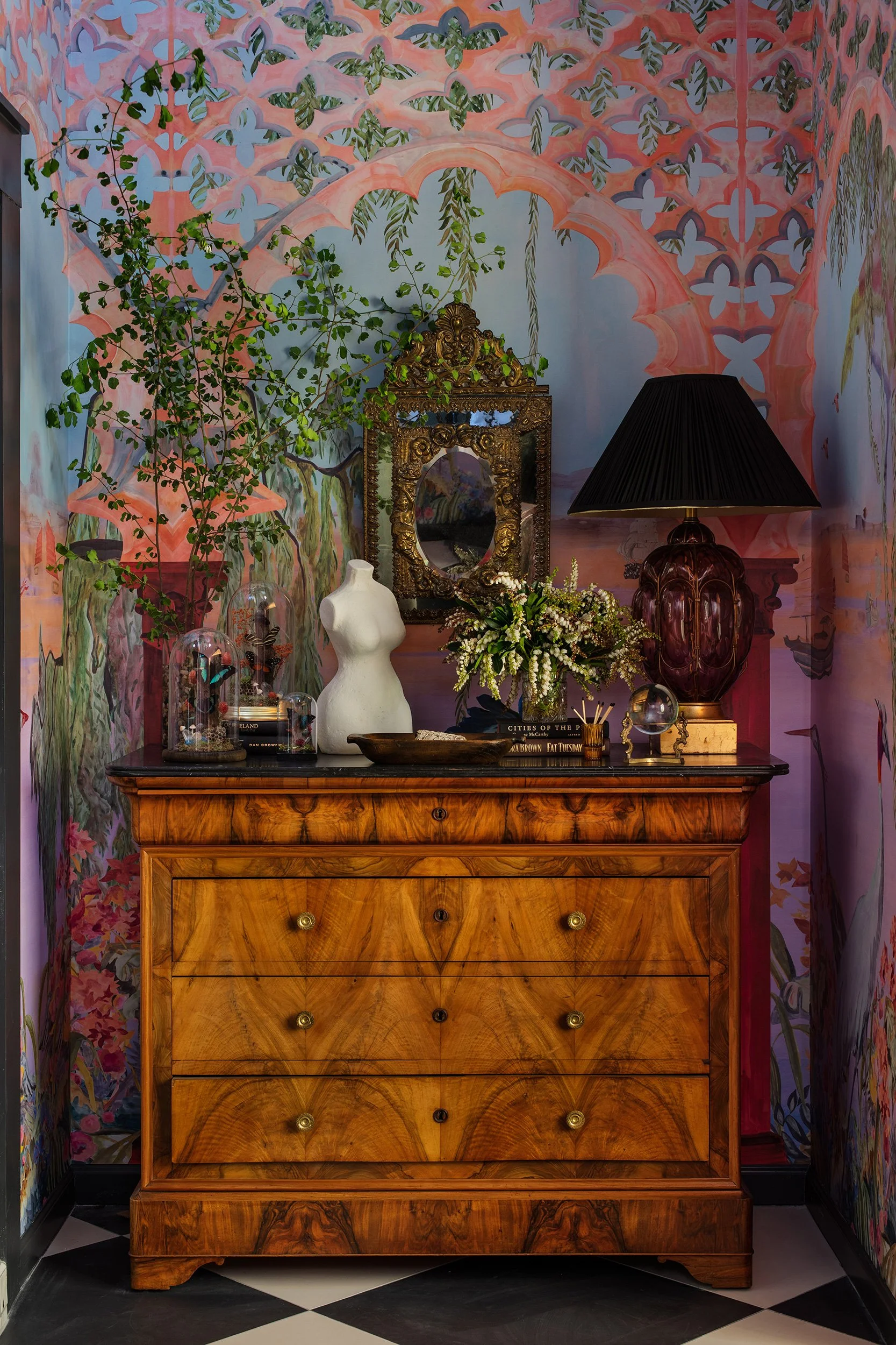 The Menagerie luxury boutique hotel the temptress suite bathroom vignette design by Sarah Stacey Interior Design. Photography by Avery Nicole Photography and located in Fredericksburg, Texas