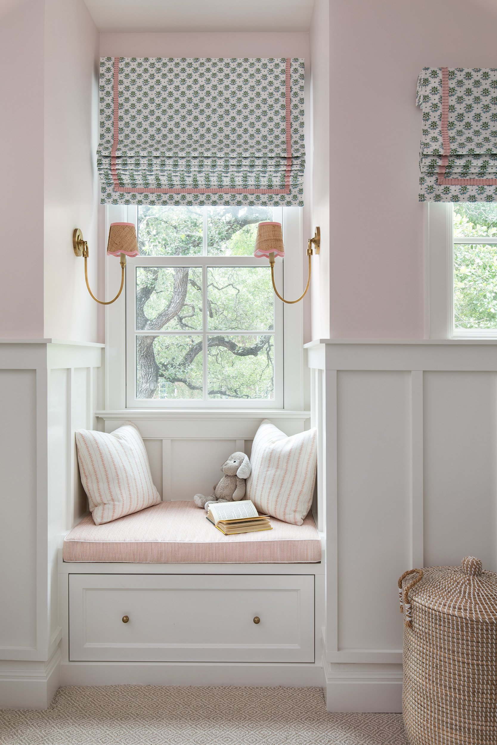 Travis Country Home girls bedroom design by Heather Scott Home & Design, build by Drake Build and architecture by Architecture by George. Photography by Avery Nicole Photography and located in Austin, Texas