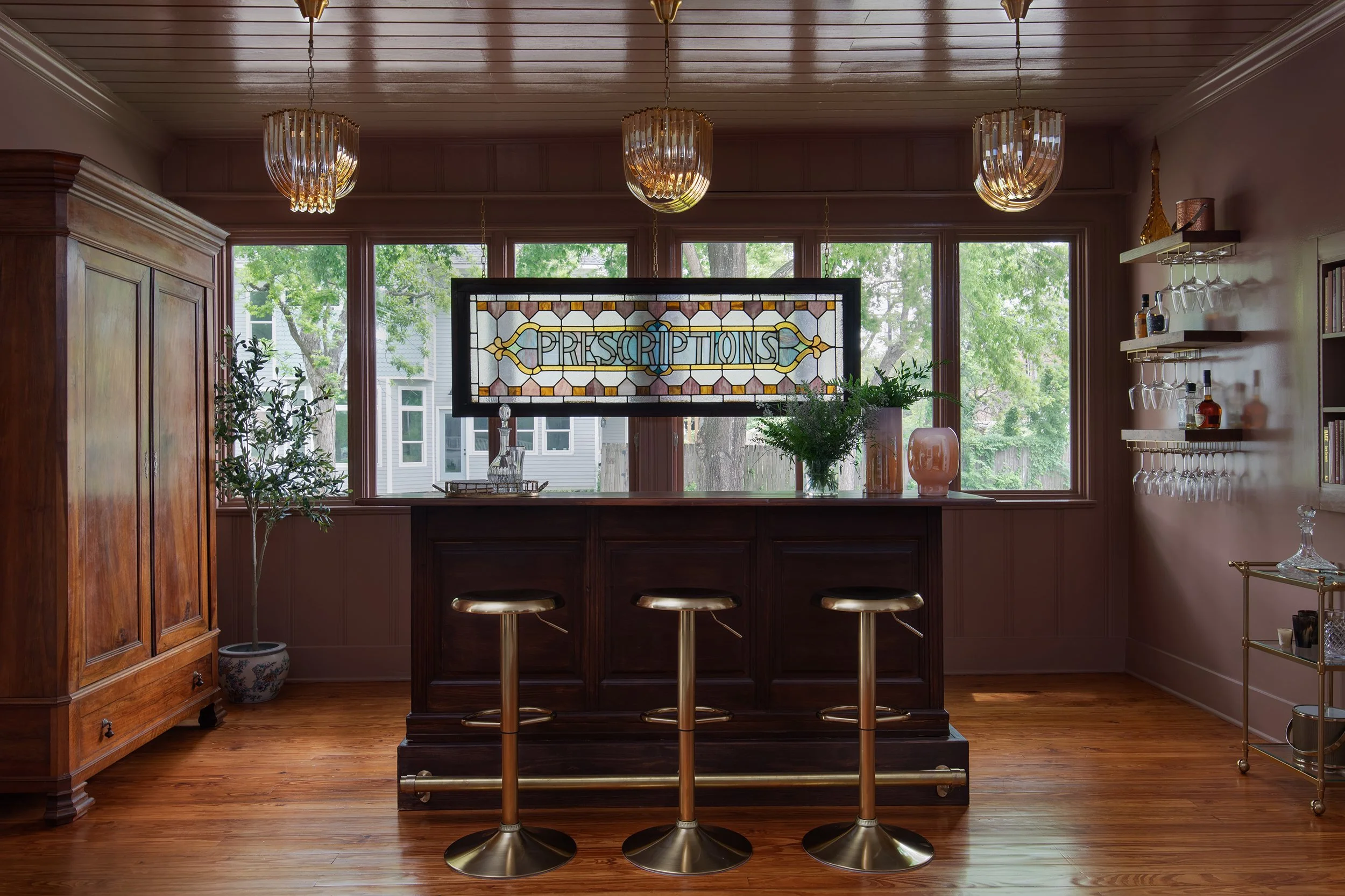 Olive Home bar design by Patrice Nichole Studio,  residential interior design photography by Avery Nicole Photography and located near Round Top in Smithville, Texas