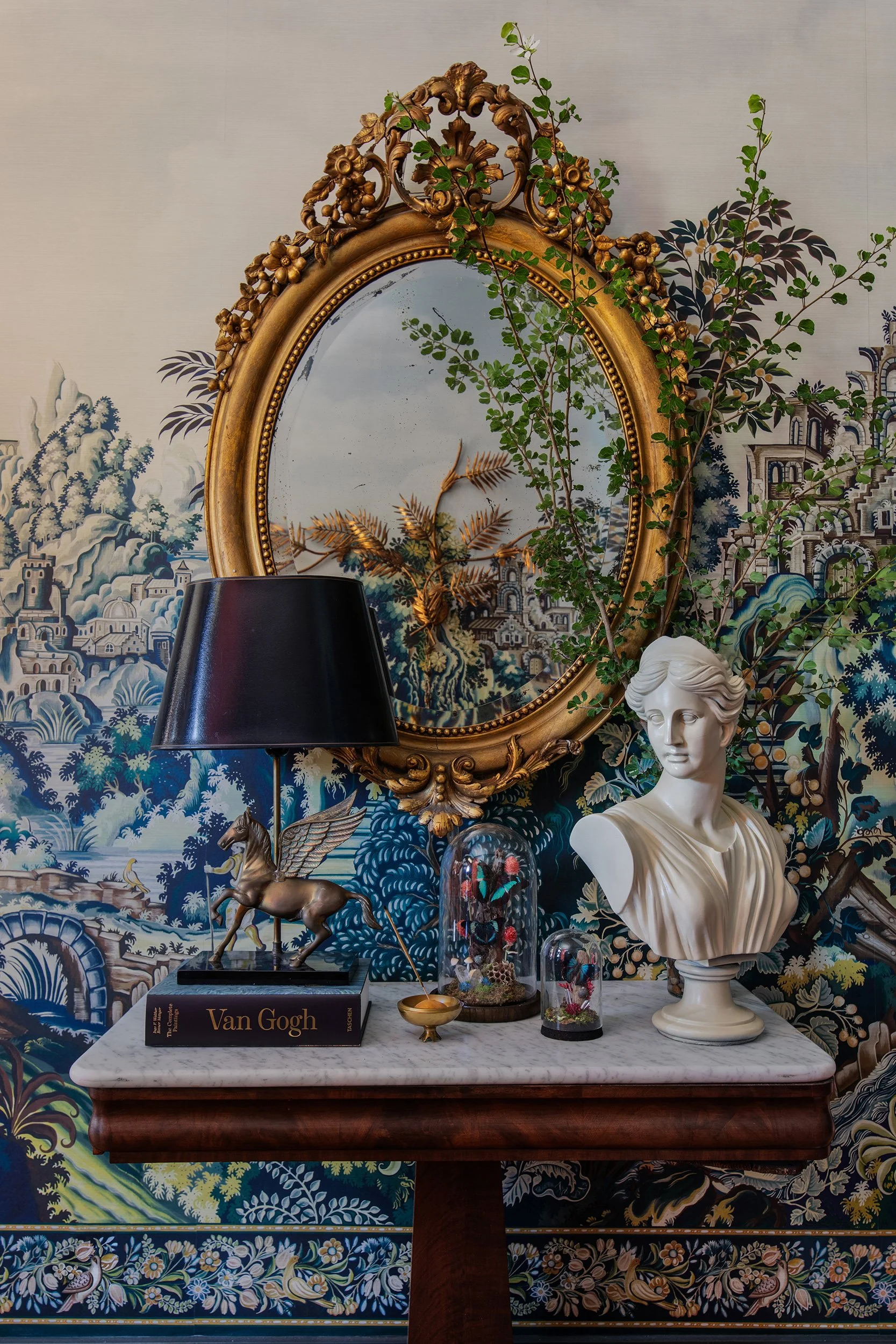 The Menagerie luxury boutique hotel the rapture mansion entry vignette design by Sarah Stacey Interior Design. Photography by Avery Nicole Photography and located in Fredericksburg, Texas