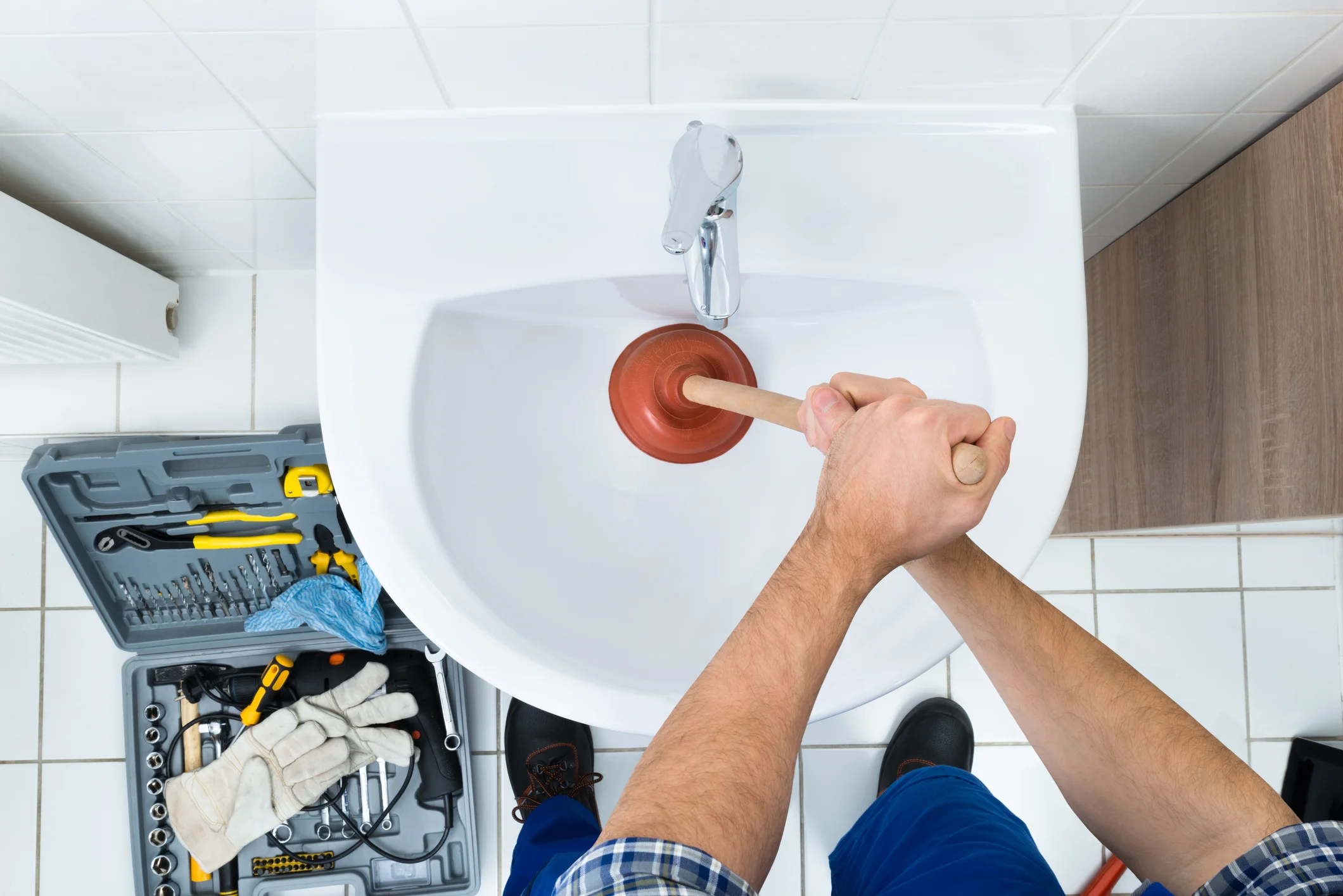 Slow sinks or toilets? We can take care of that!
